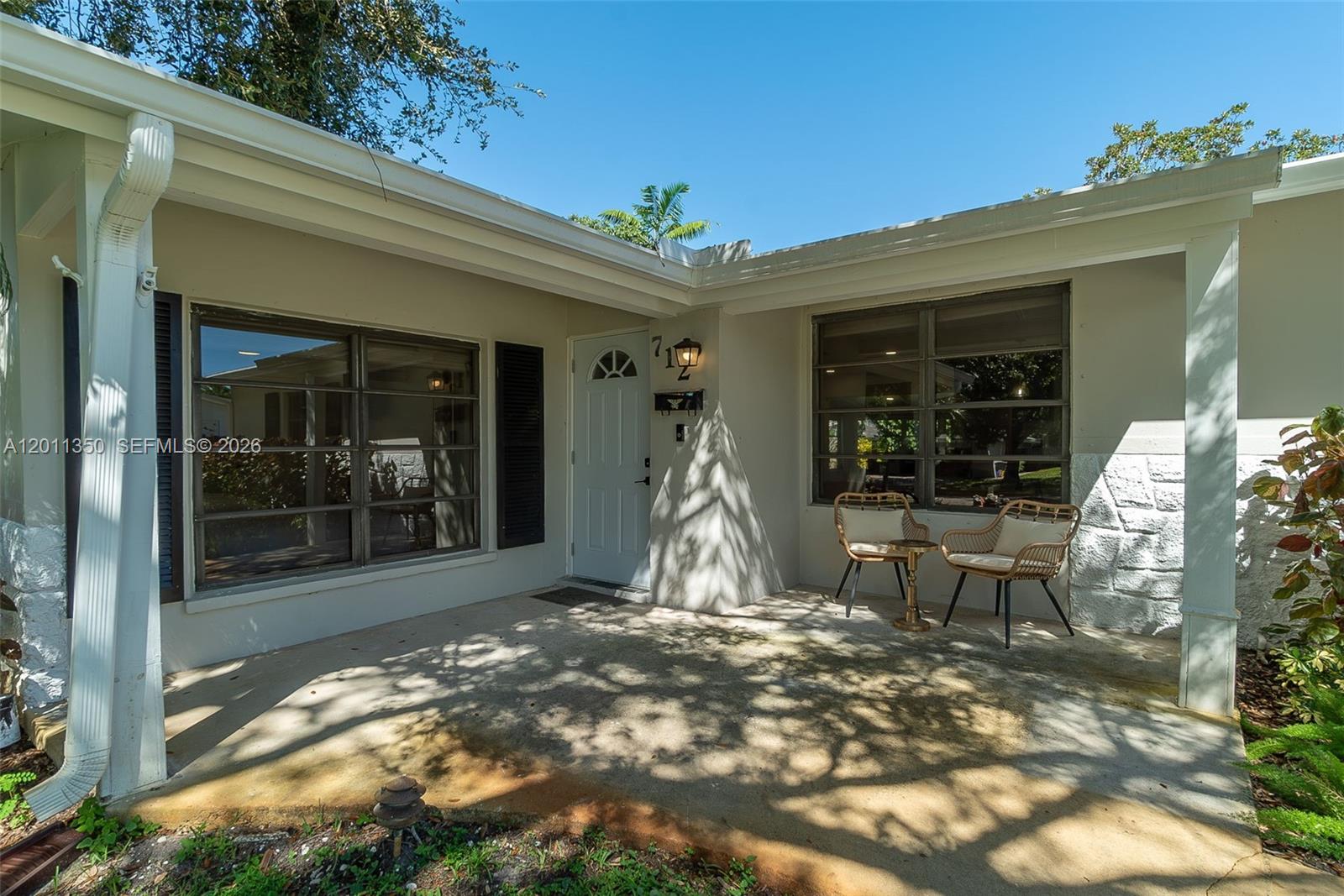 712 Tradewind Dr, North Palm Beach FL 33408