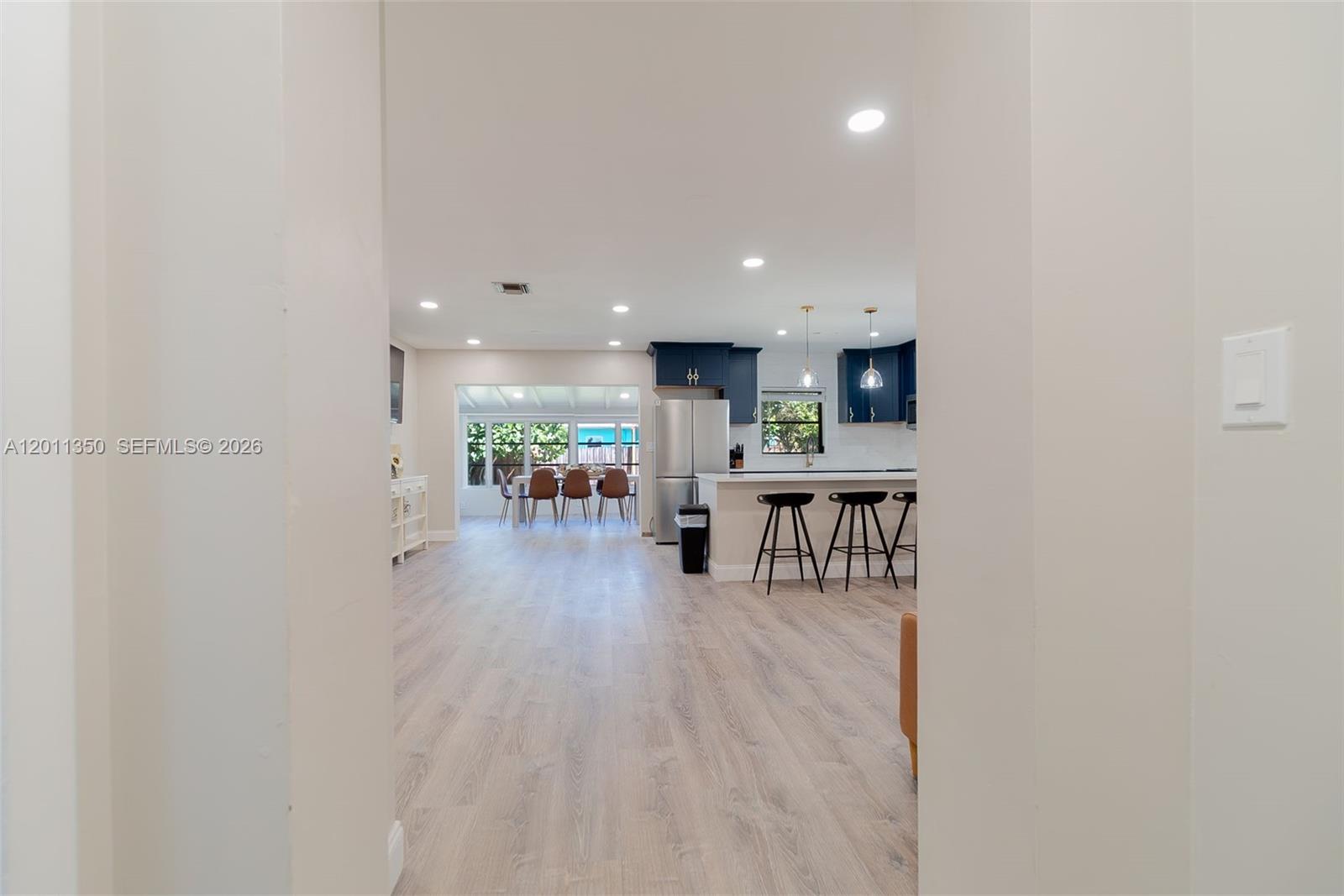 712 Tradewind Dr, North Palm Beach FL 33408