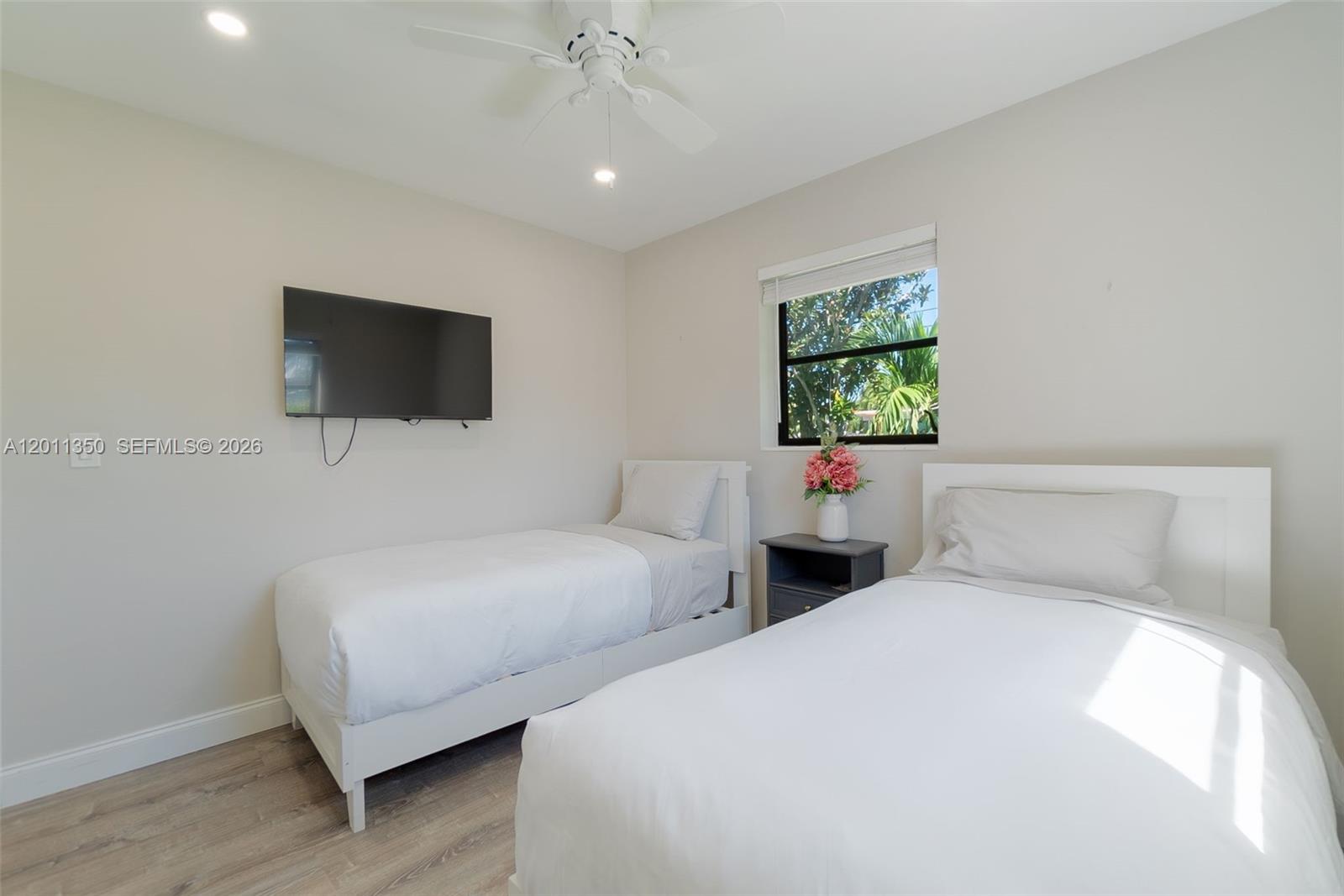 712 Tradewind Dr, North Palm Beach FL 33408