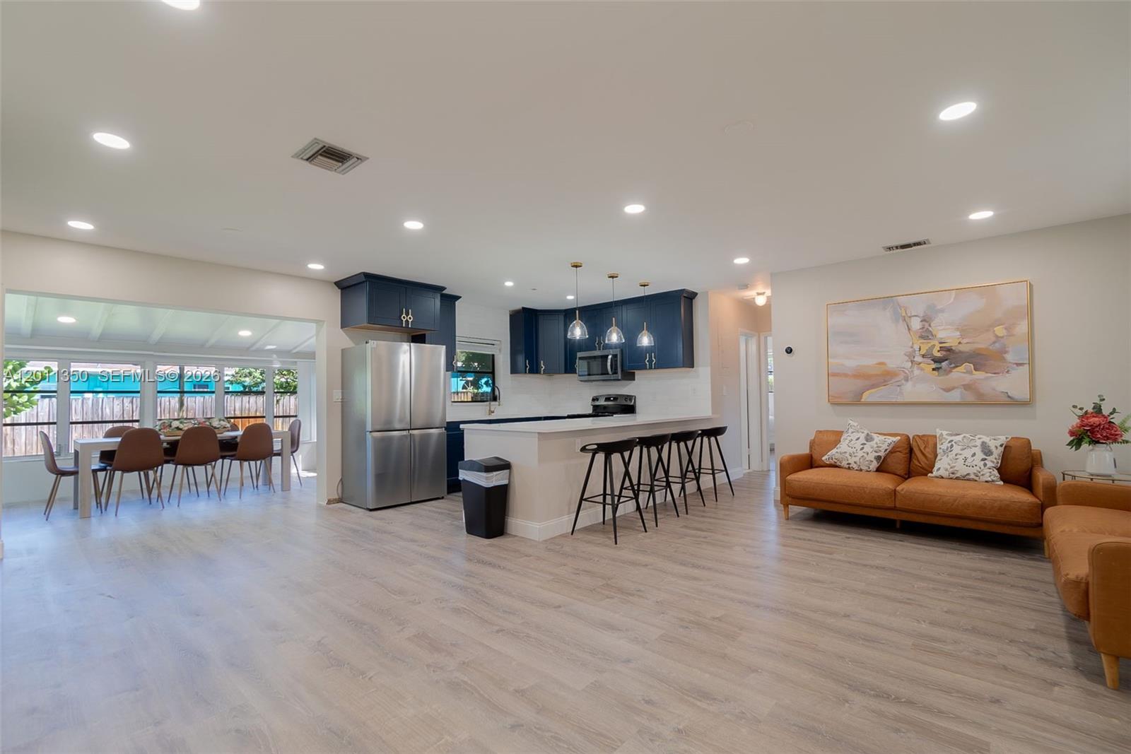 712 Tradewind Dr, North Palm Beach FL 33408