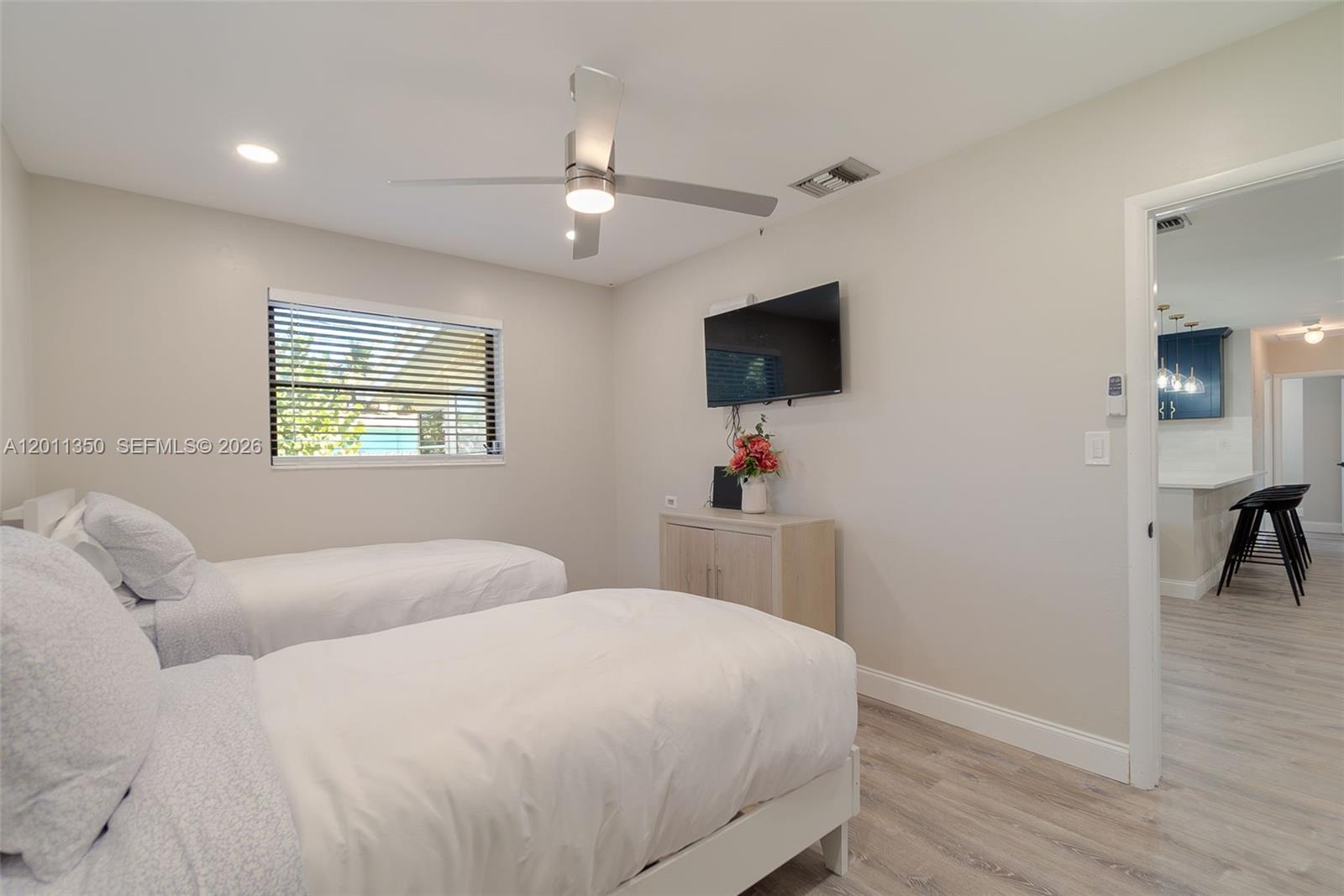 712 Tradewind Dr, North Palm Beach FL 33408