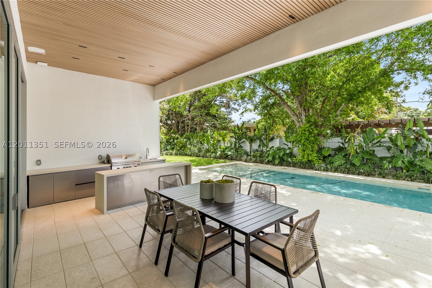 188 Cherokee St, Miami Springs FL 33166
