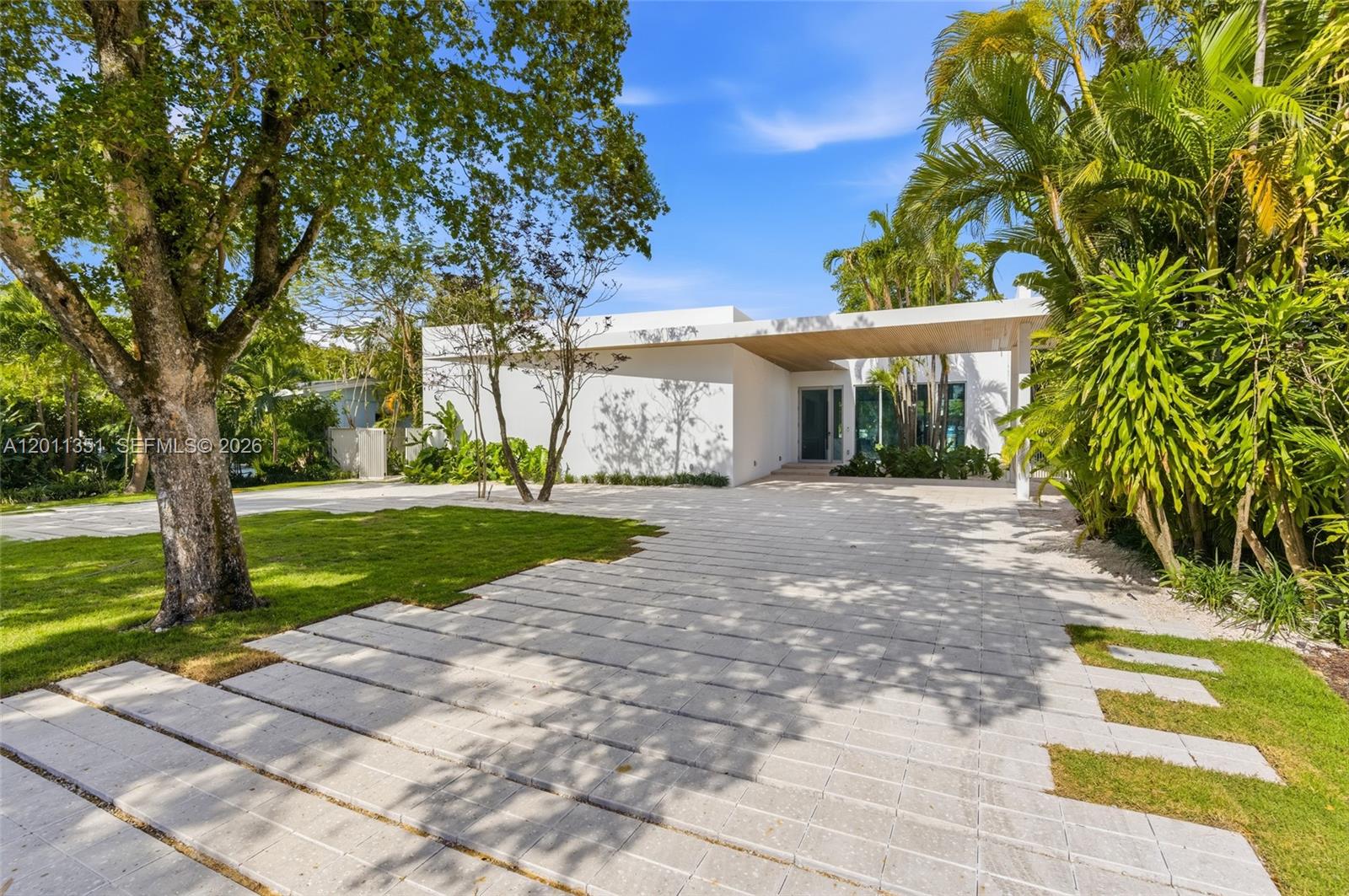 188 Cherokee St, Miami Springs FL 33166