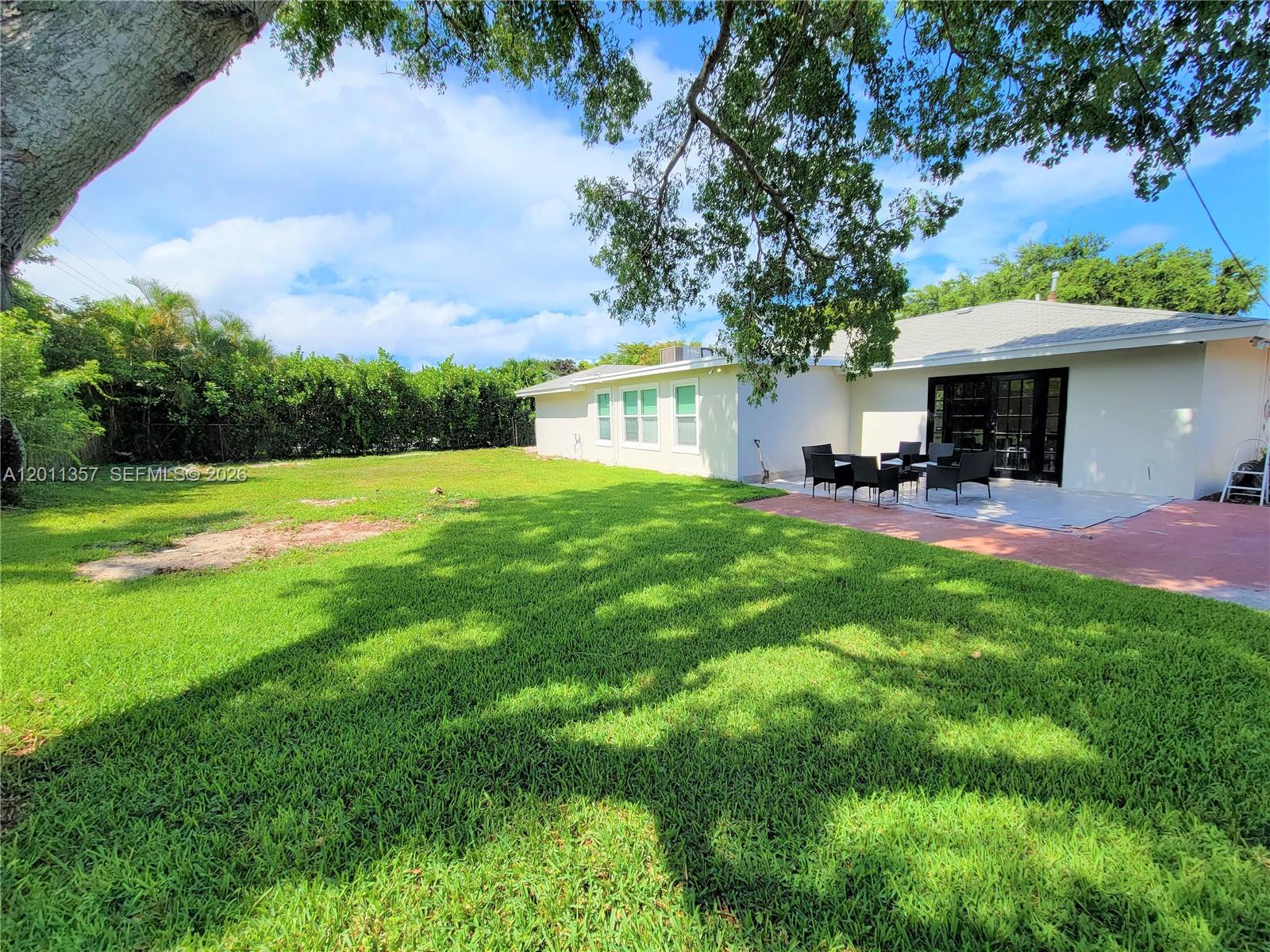 735 Tradewind Dr, North Palm Beach FL 33408