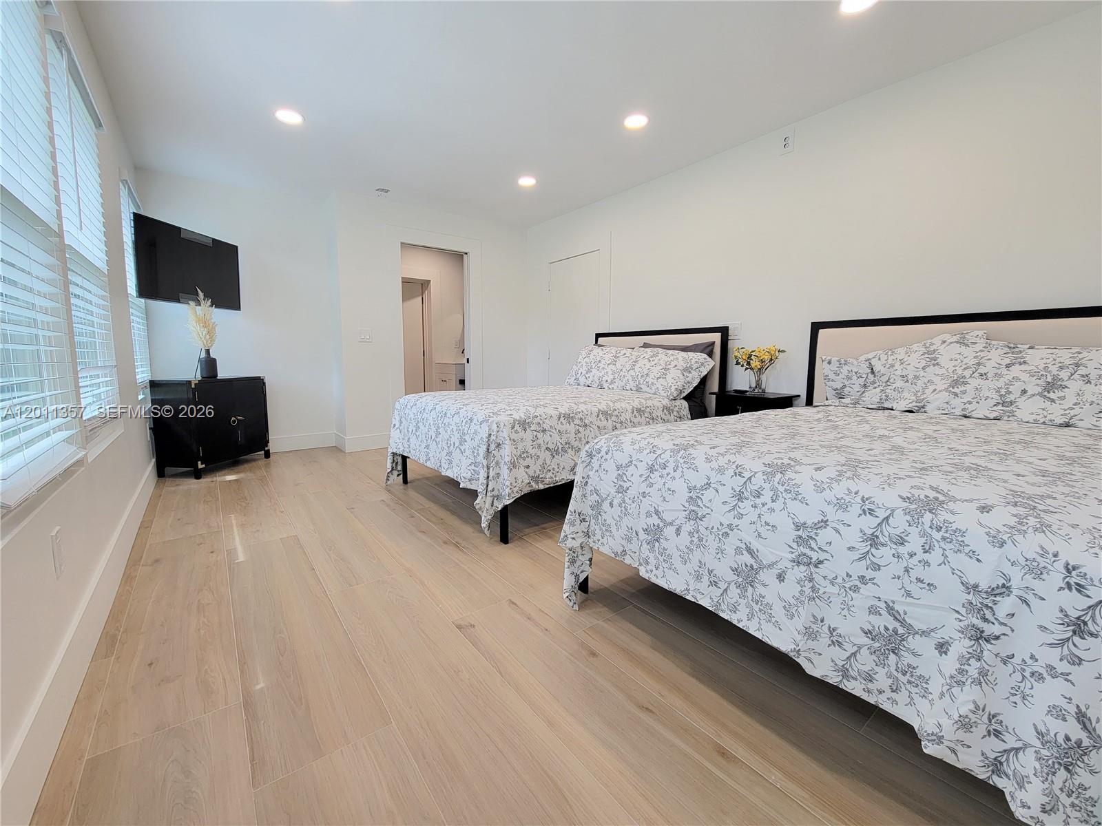 735 Tradewind Dr, North Palm Beach FL 33408