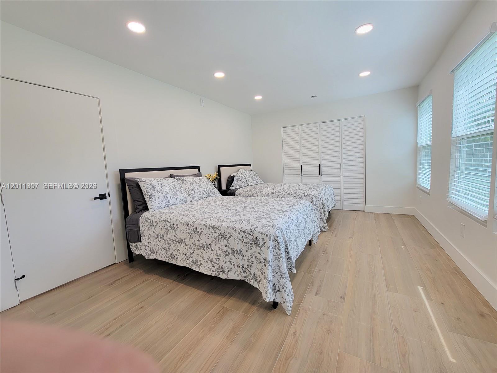 735 Tradewind Dr, North Palm Beach FL 33408