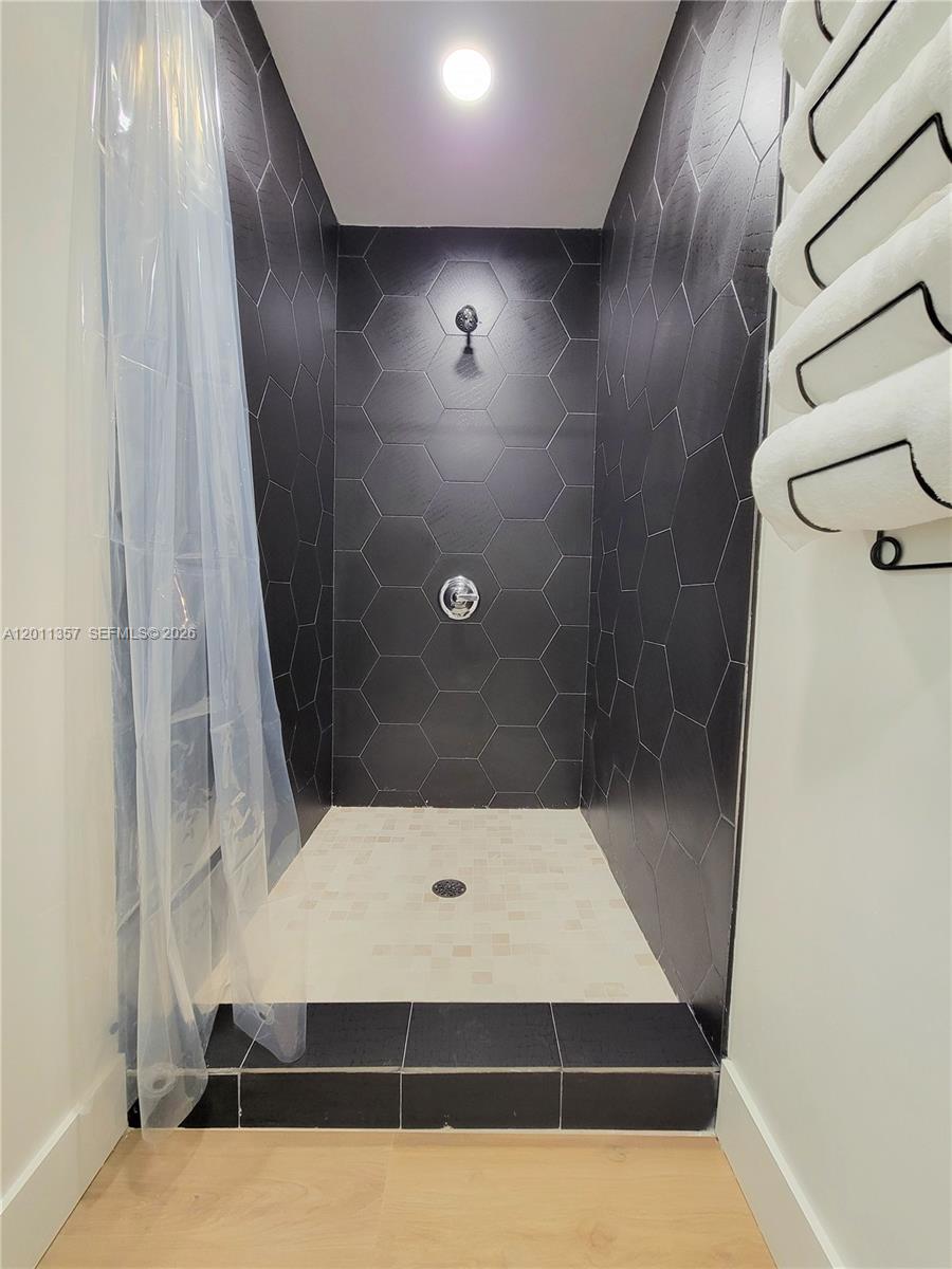 735 Tradewind Dr, North Palm Beach FL 33408