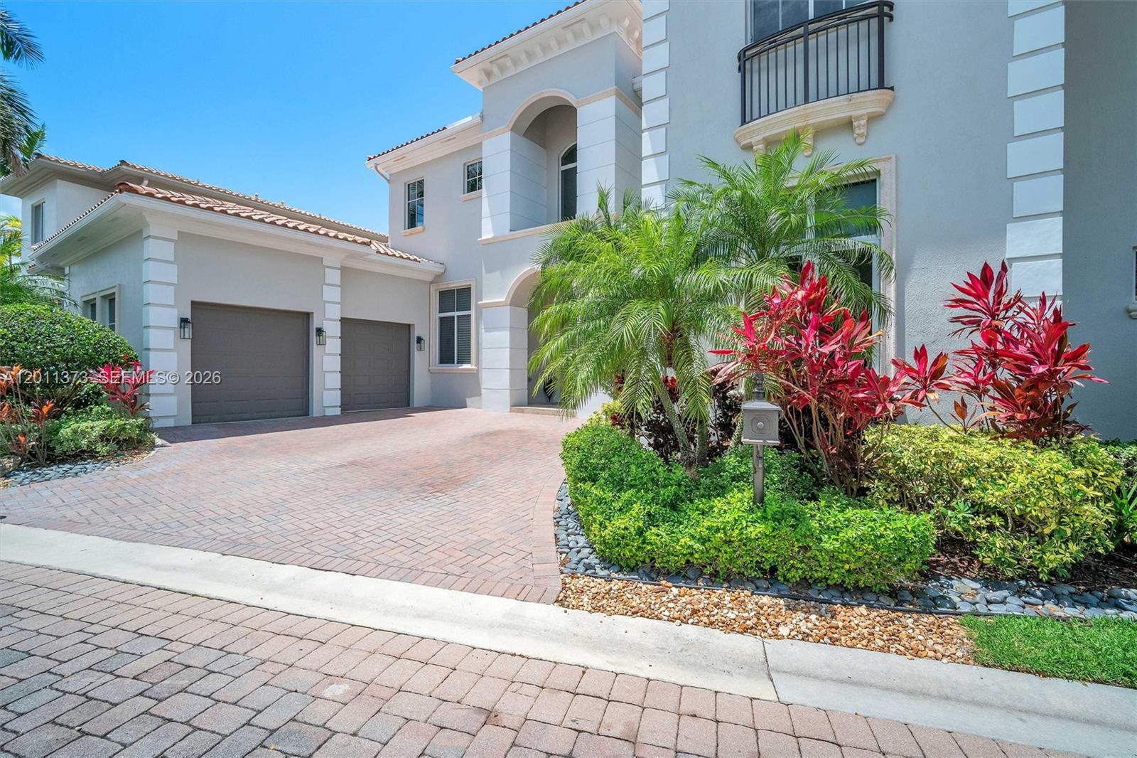 1480 Windjammer Way, Hollywood FL 33019