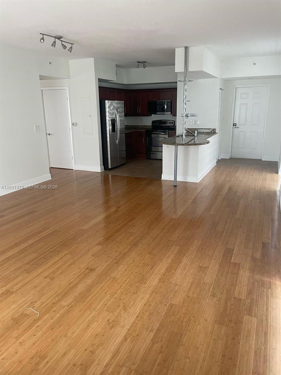 7270 SW 88th St #B301, Miami FL 33156