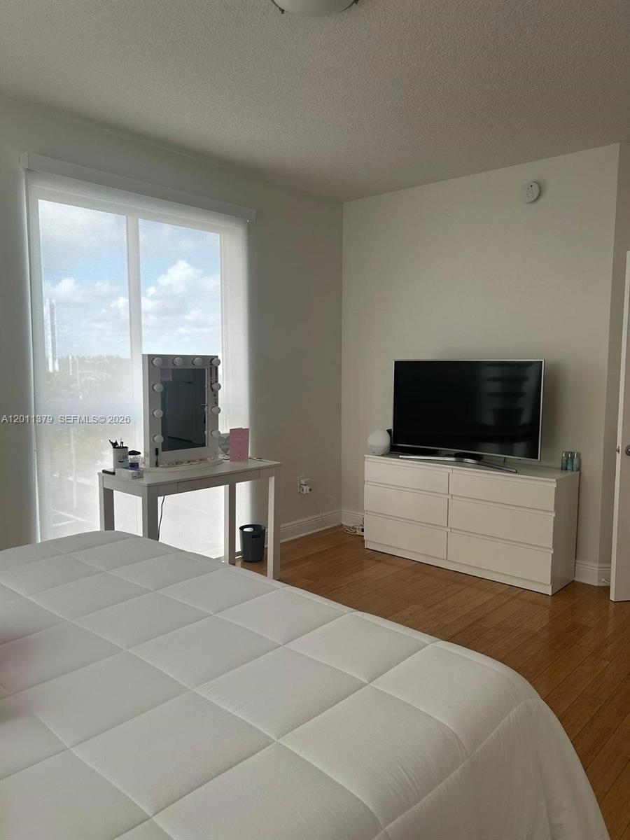 7270 SW 88th St #B301, Miami FL 33156