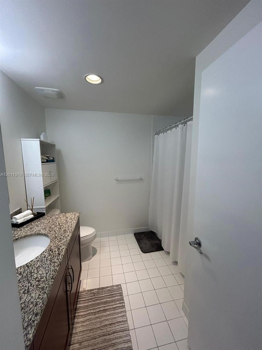 7270 SW 88th St #B301, Miami FL 33156