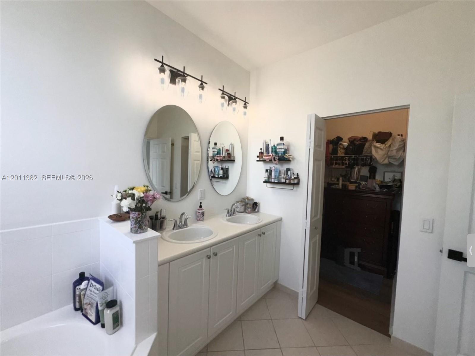 22372 SW 89th Path, Cutler Bay FL 33190