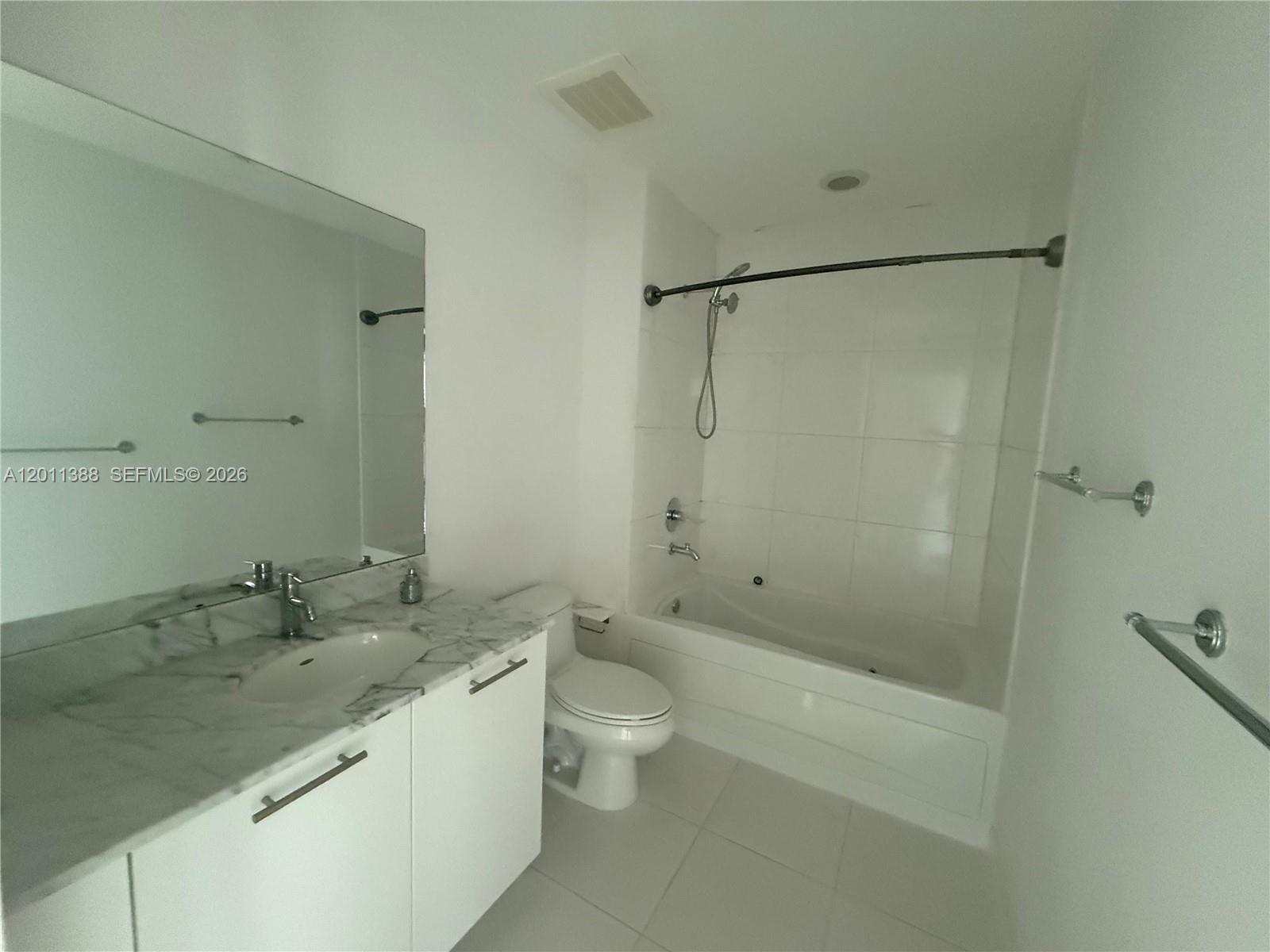 950 Brickell Bay Dr #4308, Miami FL 33131