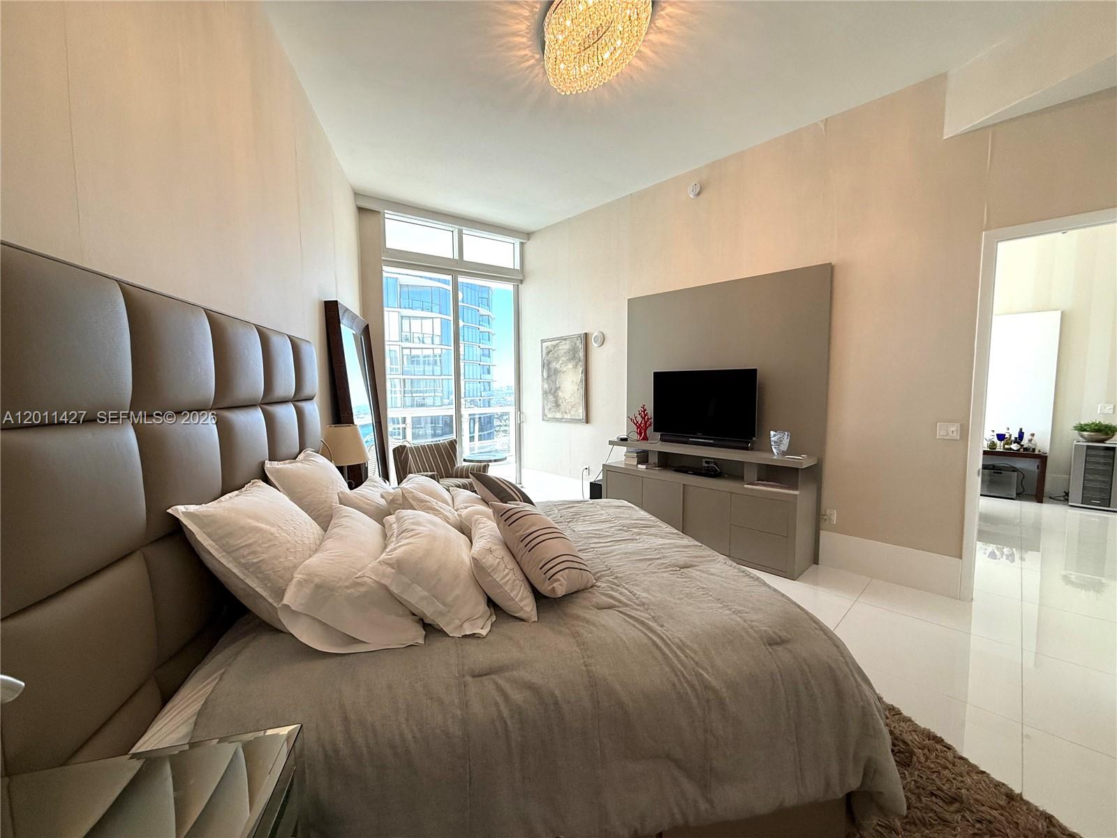 15811 Collins Ave #4207, Sunny Isles Beach FL 33160