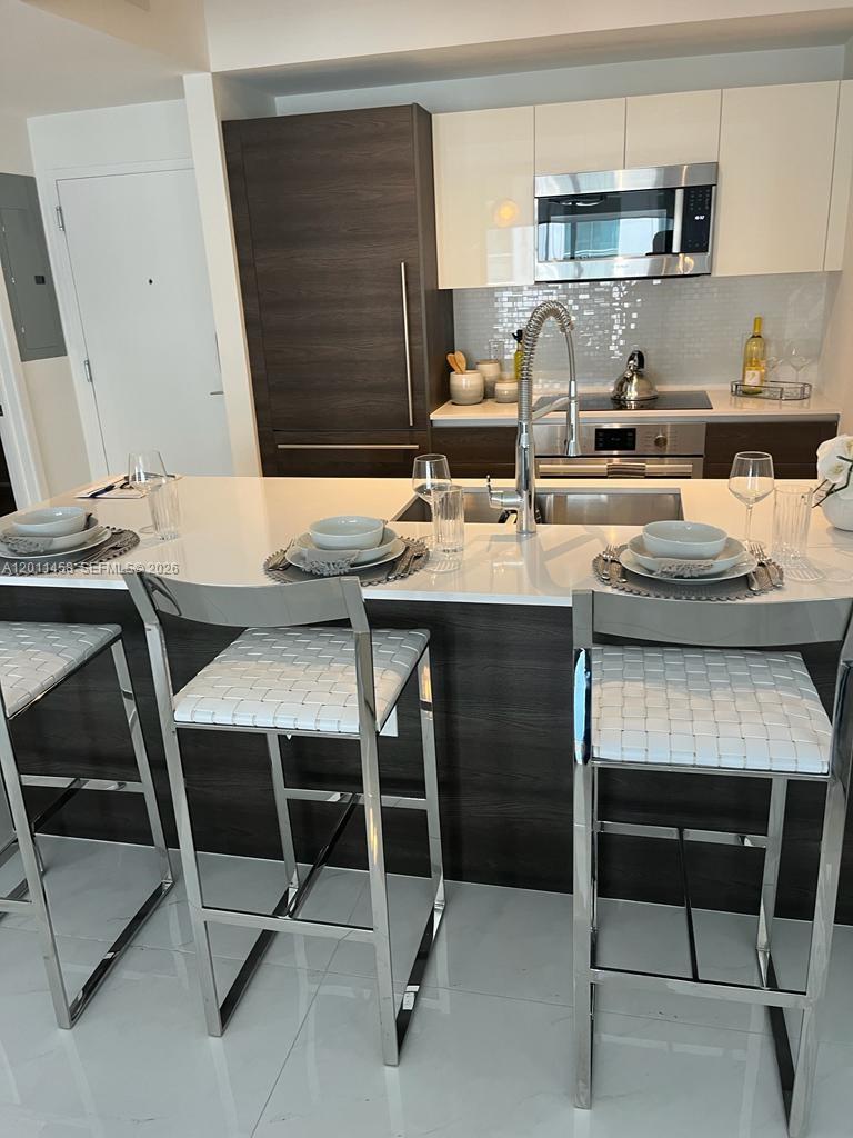 301 Altara Ave #805, Coral Gables FL 33146