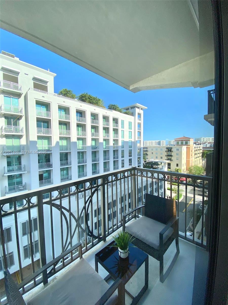 301 Altara Ave #805, Coral Gables FL 33146