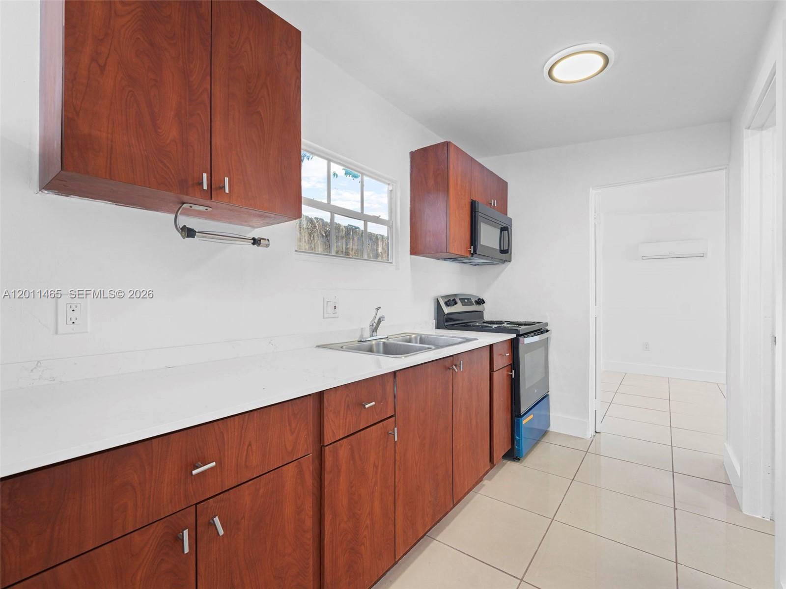 521 SW 64th Ct, Miami FL 33144