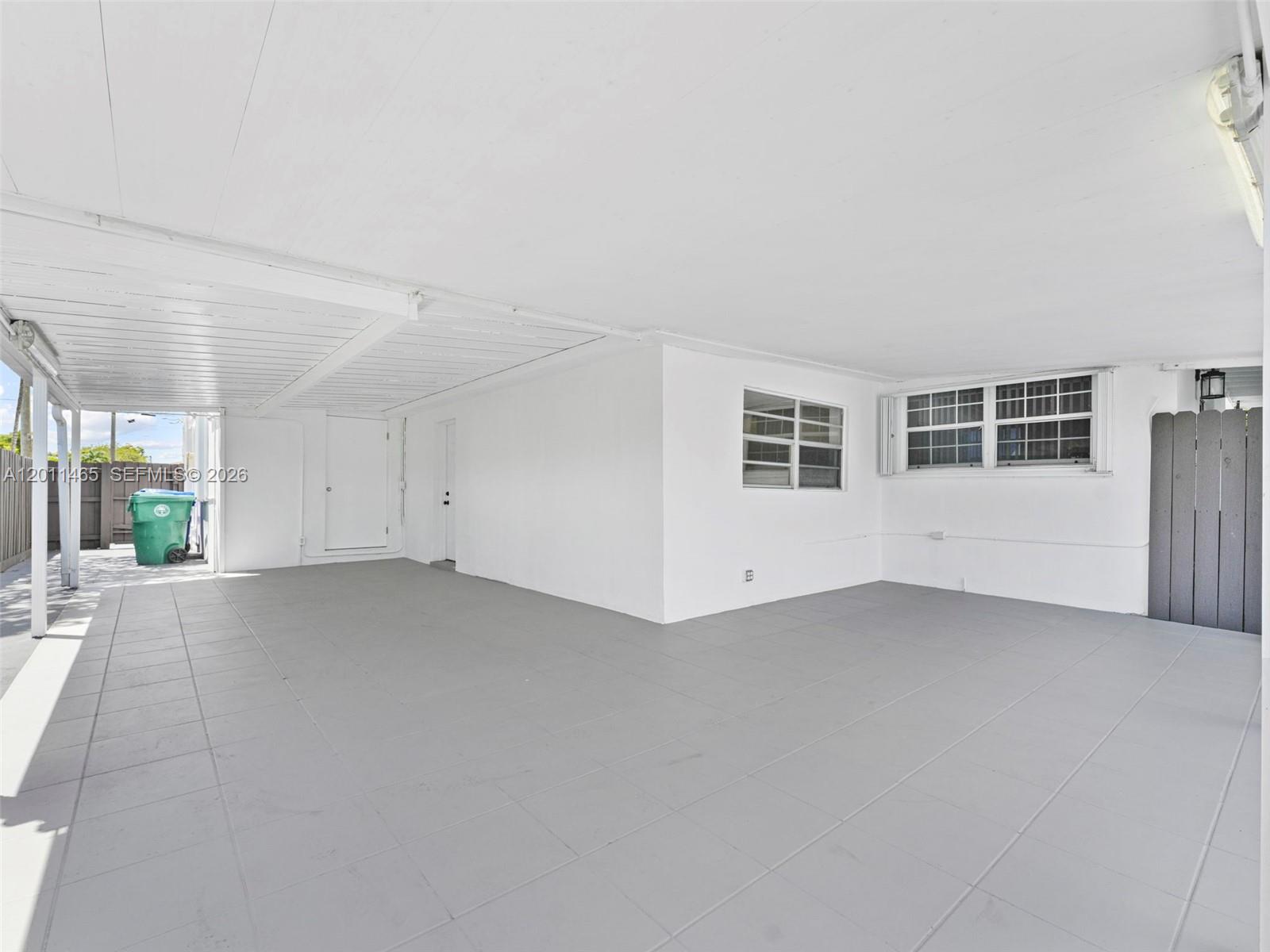 521 SW 64th Ct, Miami FL 33144