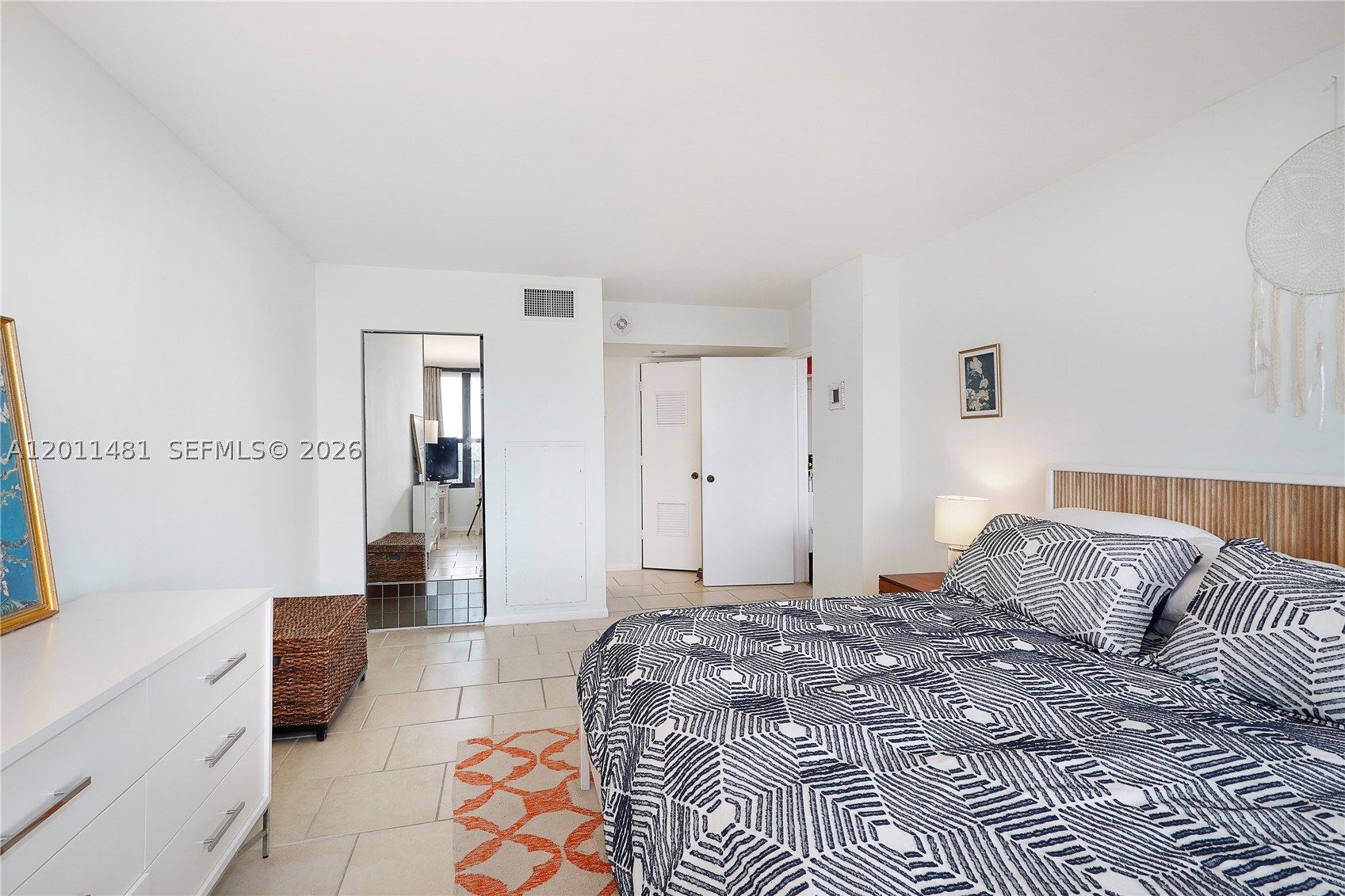780 NE 69th St #404, Miami FL 33138