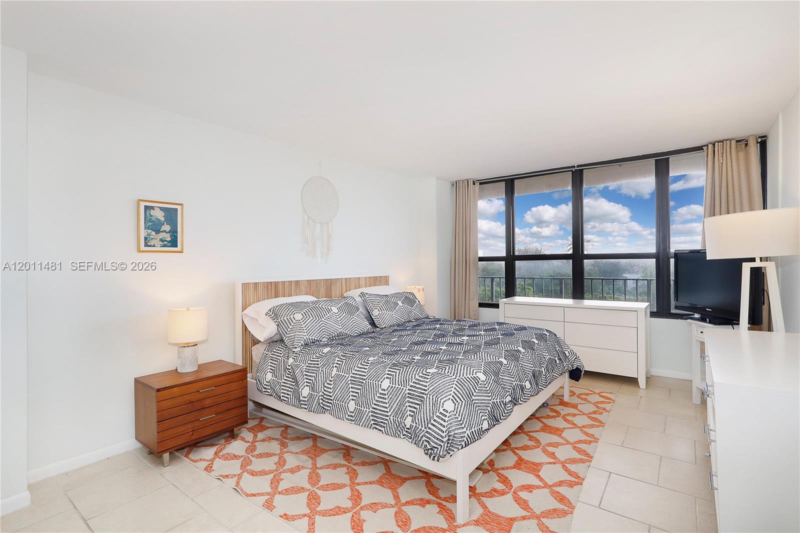 780 NE 69th St #404, Miami FL 33138