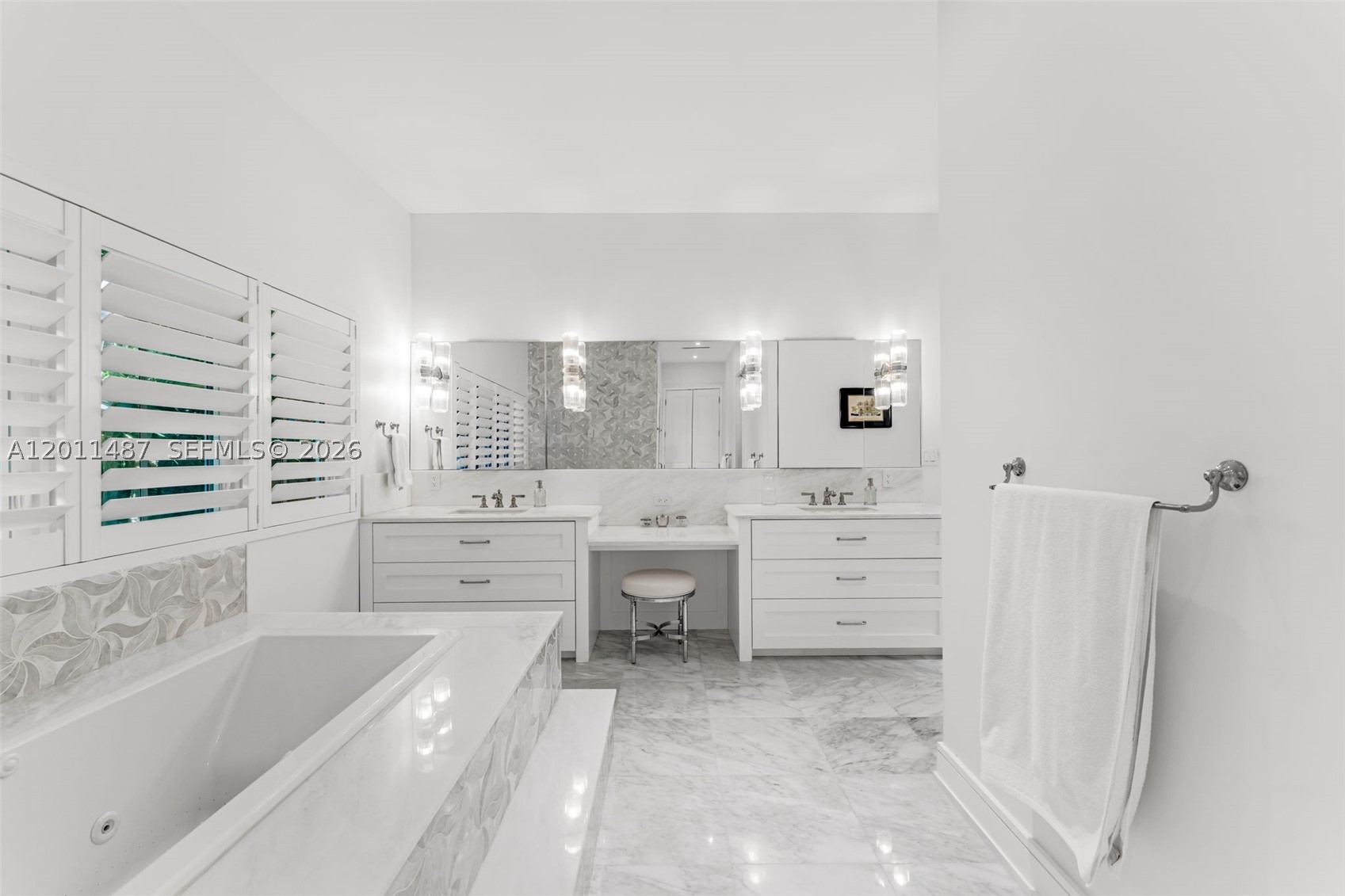 4901 Hammock Park Dr, Coral Gables FL 33156