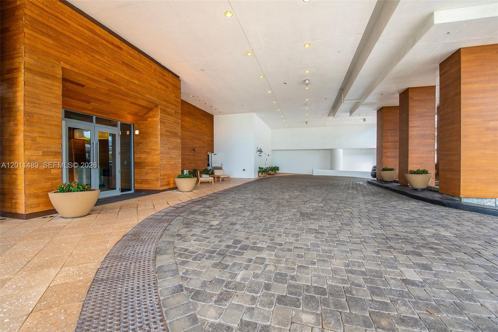 6899 Collins Ave #2004, Miami Beach FL 33141