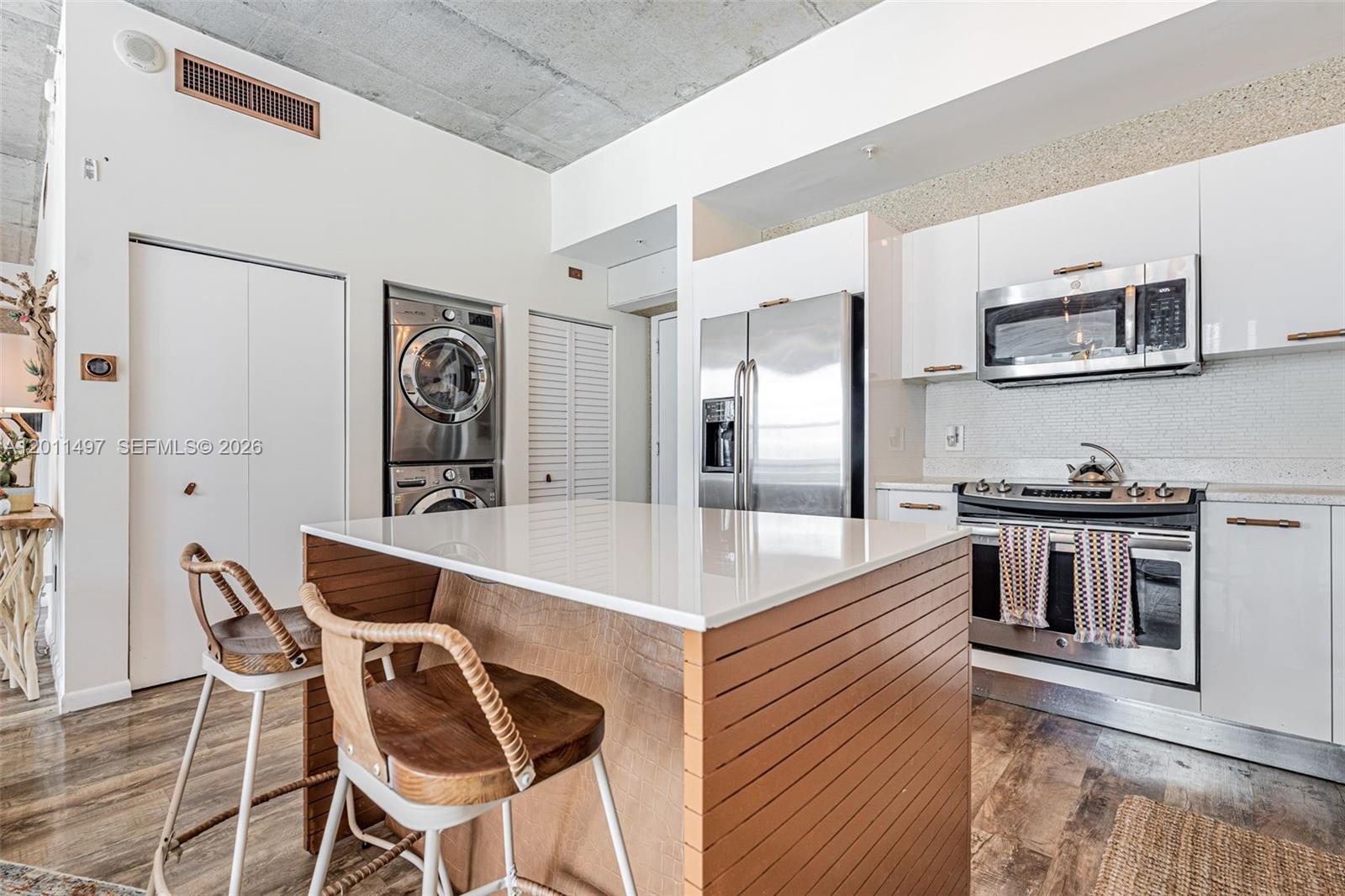 133 NE 2nd Ave #1208, Miami FL 33132