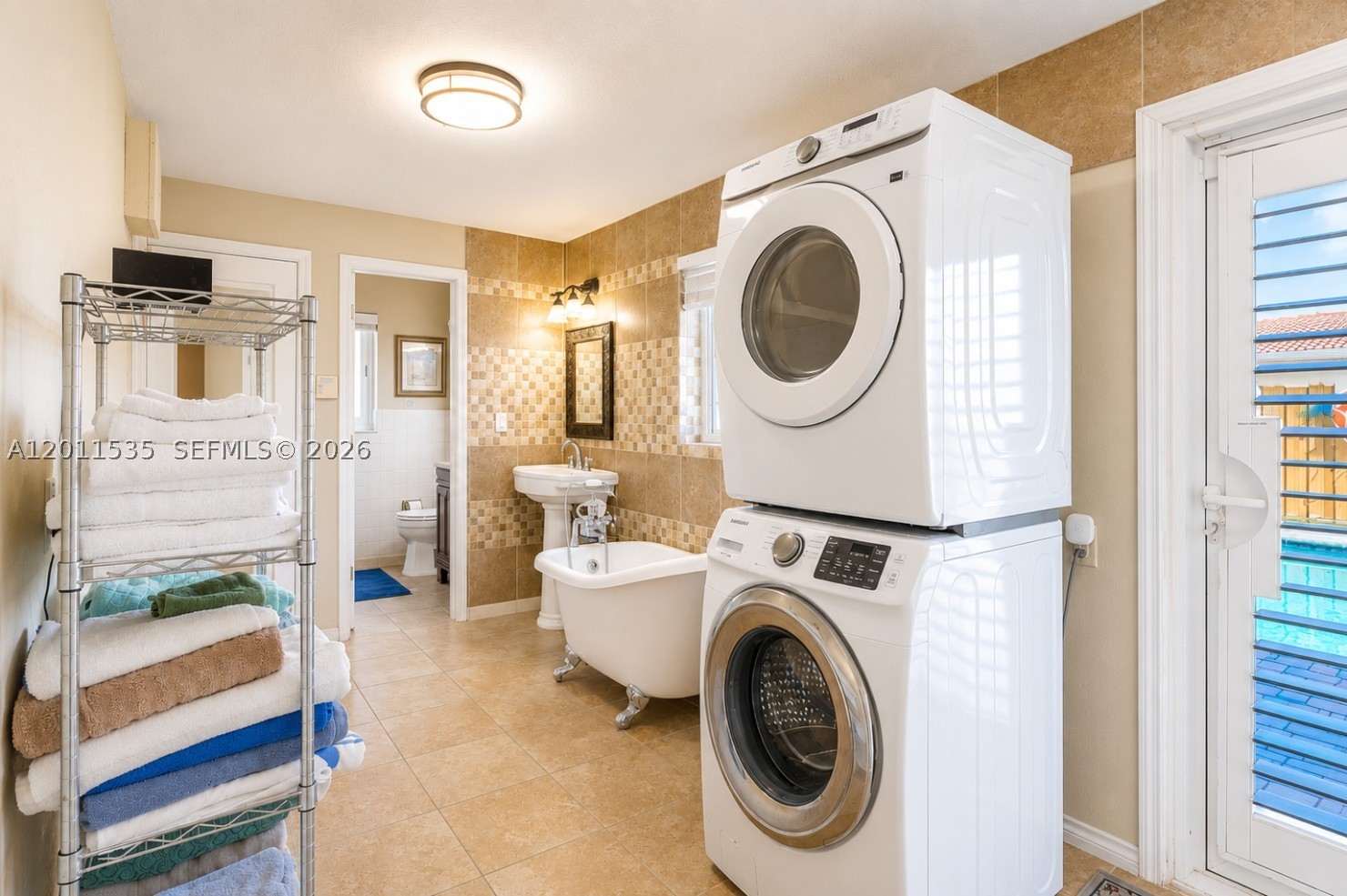 1660 NE 25th Ave, Pompano Beach FL 33062
