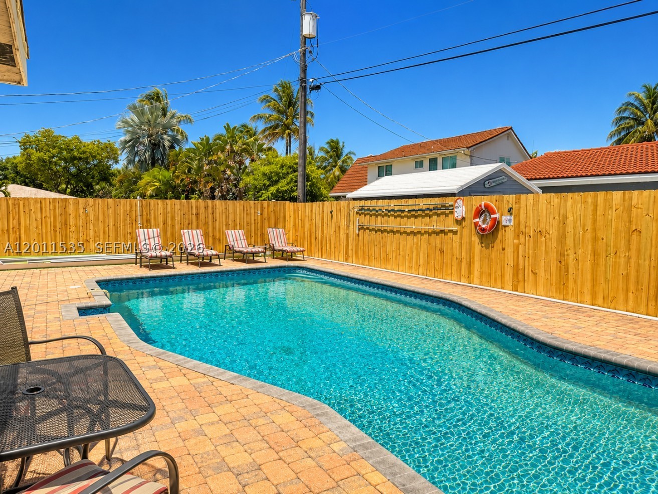 1660 NE 25th Ave, Pompano Beach FL 33062