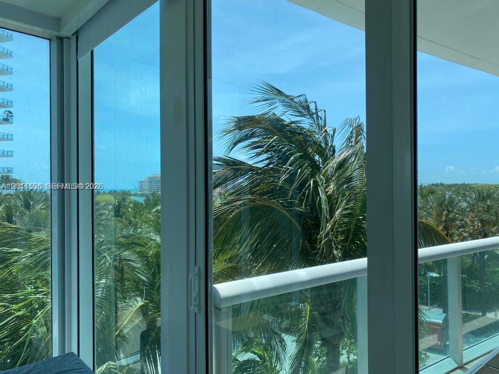 1000 S Pointe Dr #405, Miami Beach FL 33139