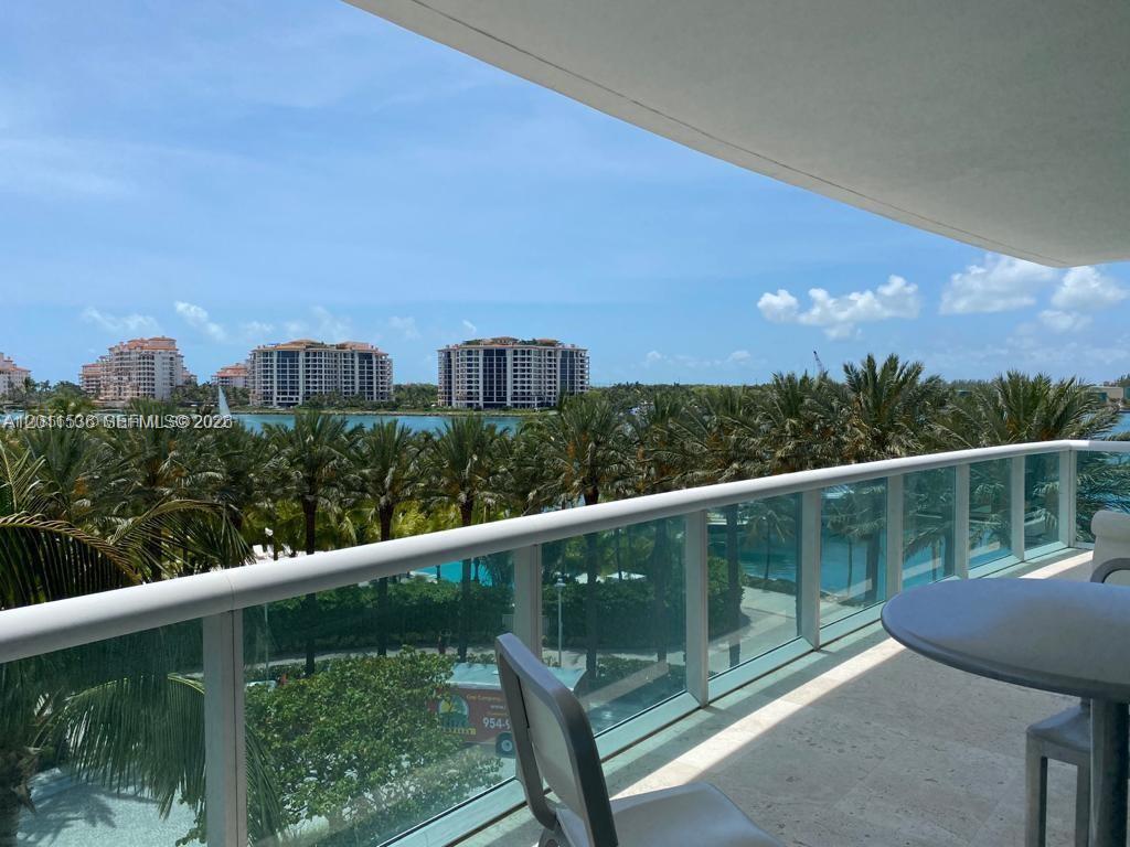 1000 S Pointe Dr #405, Miami Beach FL 33139