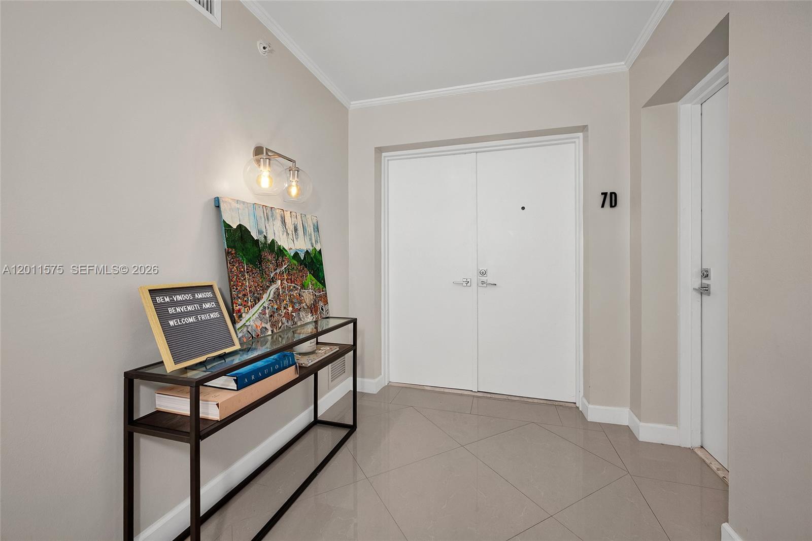 881 Ocean Dr #7D, Key Biscayne FL 33149