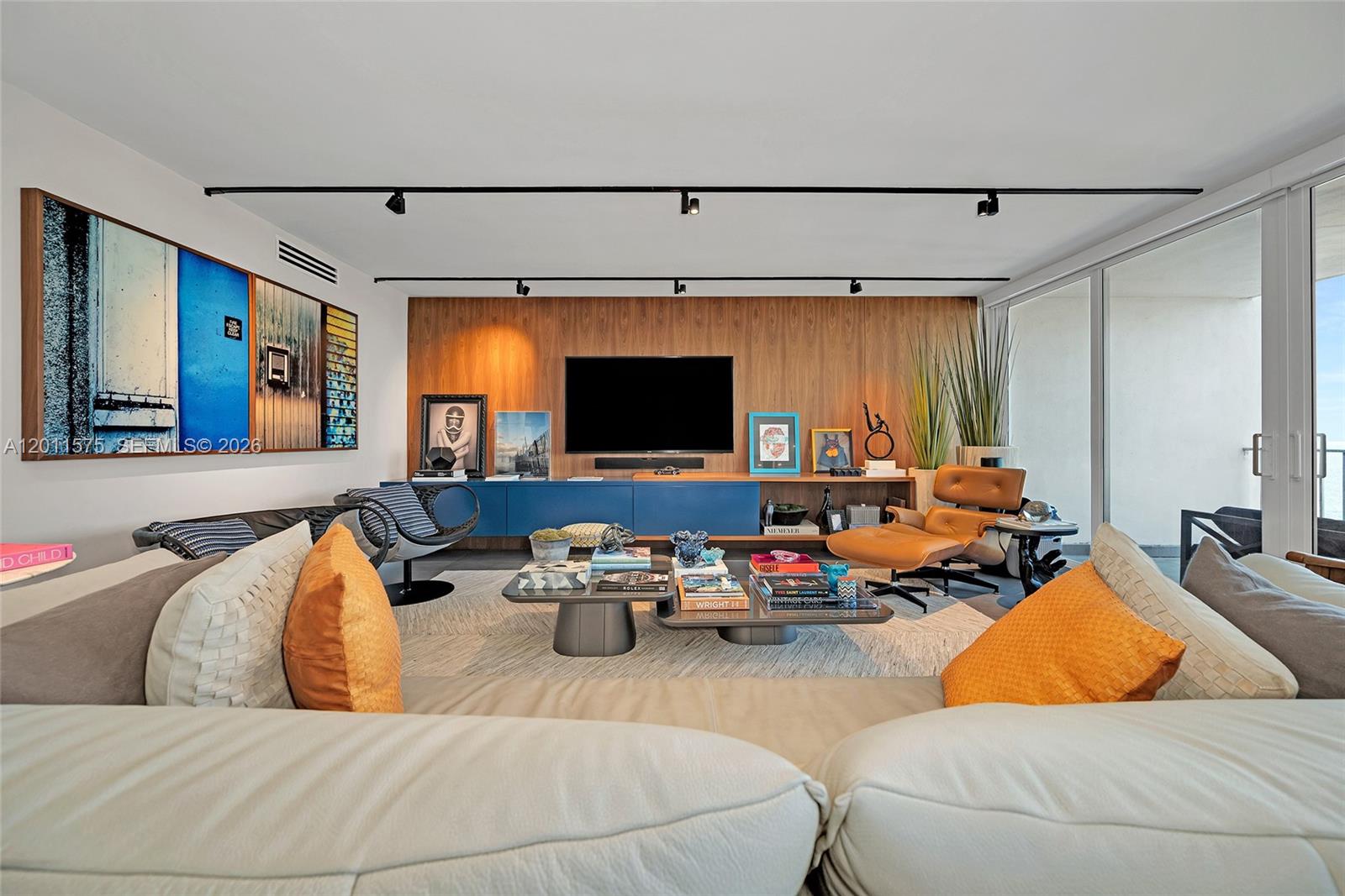 881 Ocean Dr #7D, Key Biscayne FL 33149