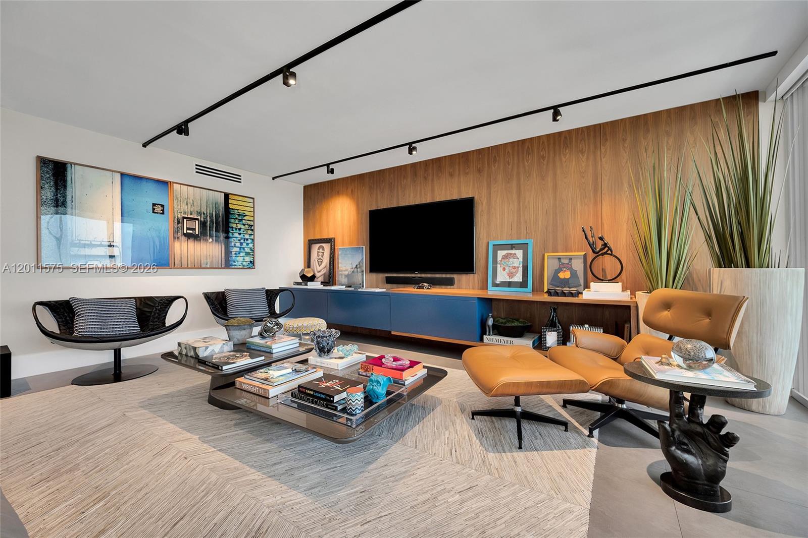 881 Ocean Dr #7D, Key Biscayne FL 33149