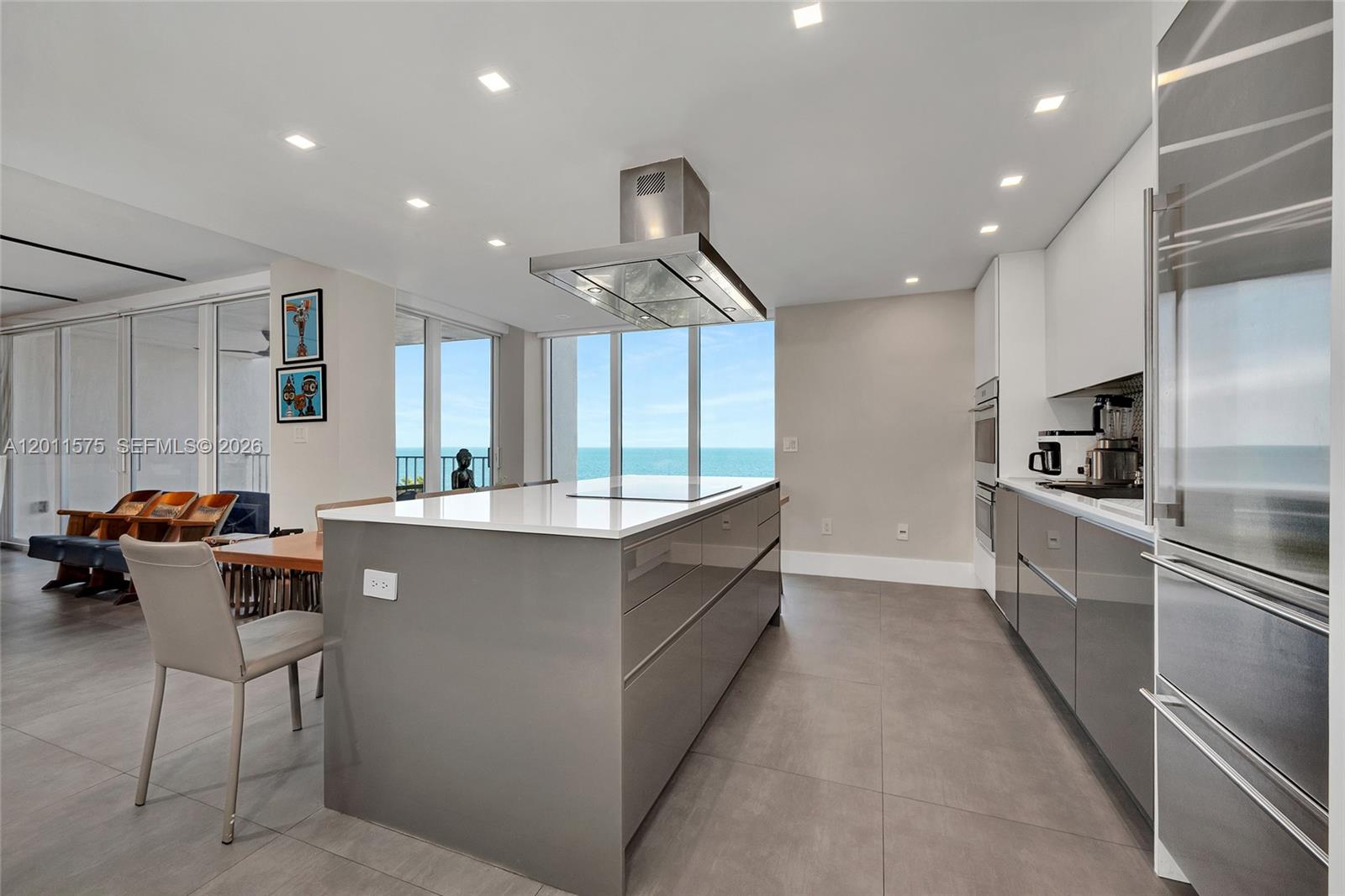 881 Ocean Dr #7D, Key Biscayne FL 33149