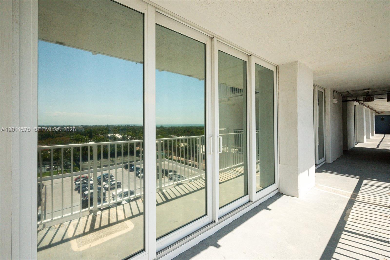 881 Ocean Dr #7D, Key Biscayne FL 33149