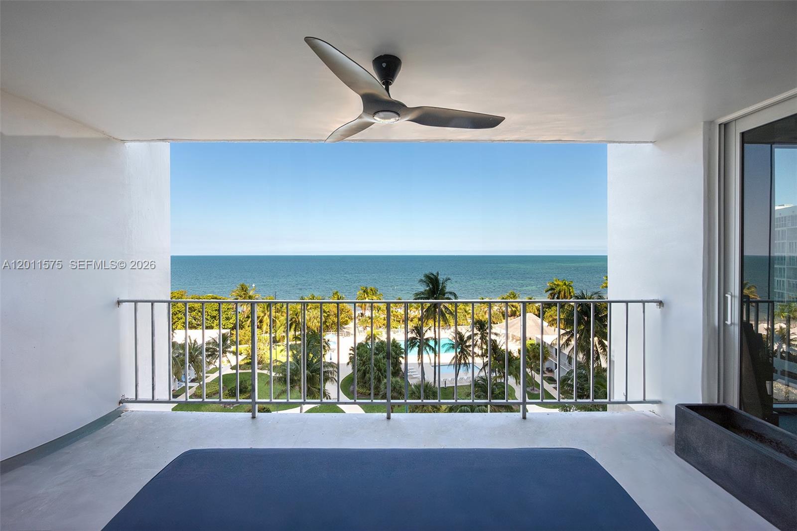 881 Ocean Dr #7D, Key Biscayne FL 33149
