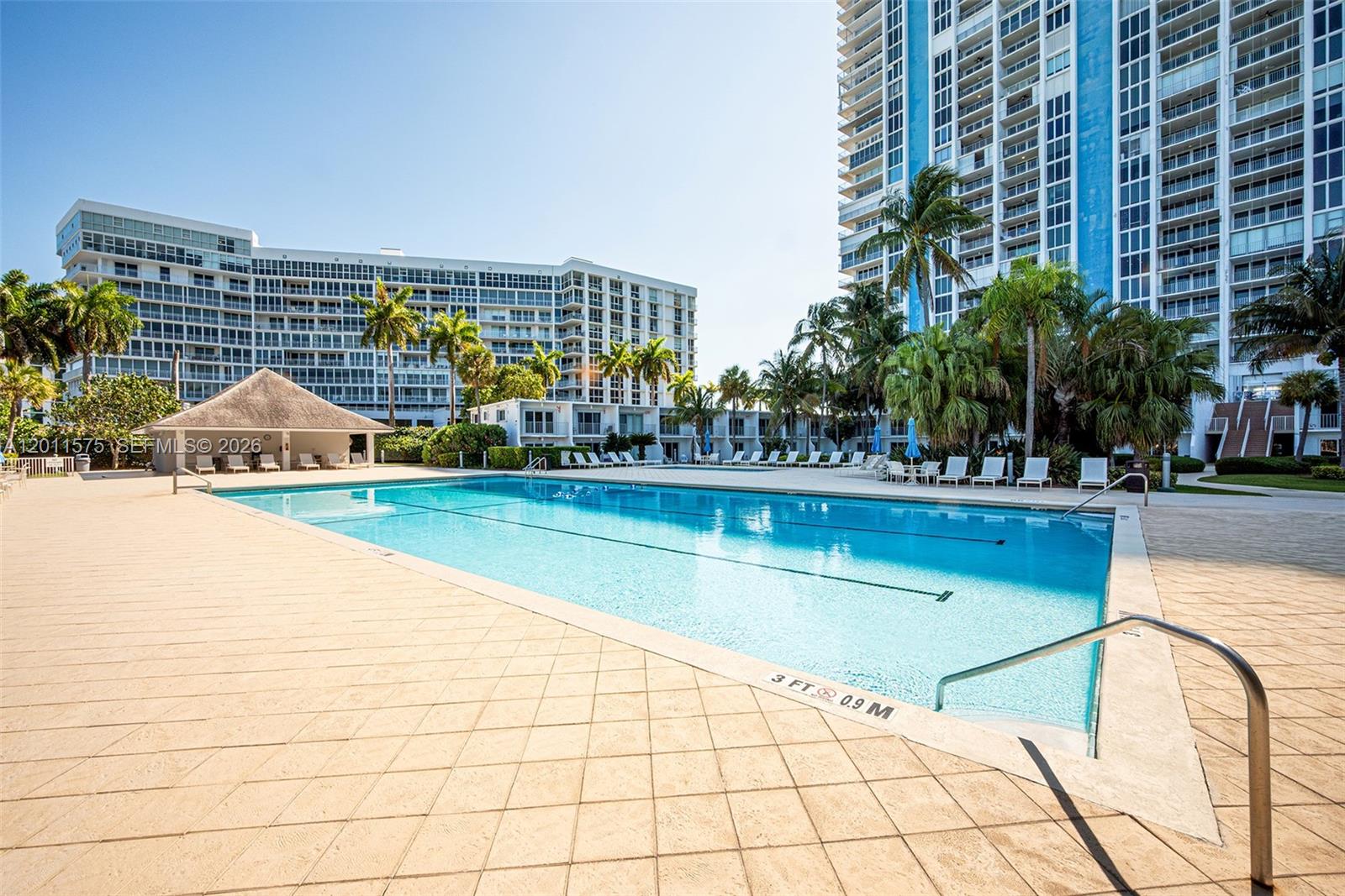 881 Ocean Dr #7D, Key Biscayne FL 33149