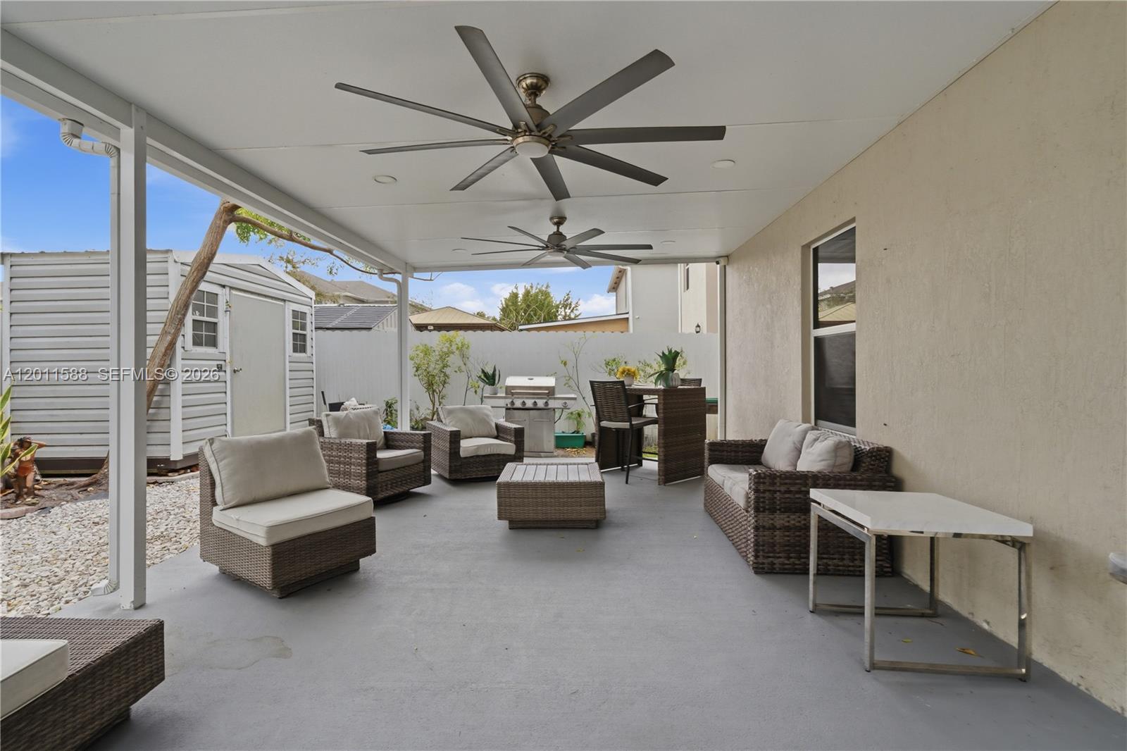 439 NE 6th Pl, Florida City FL 33034