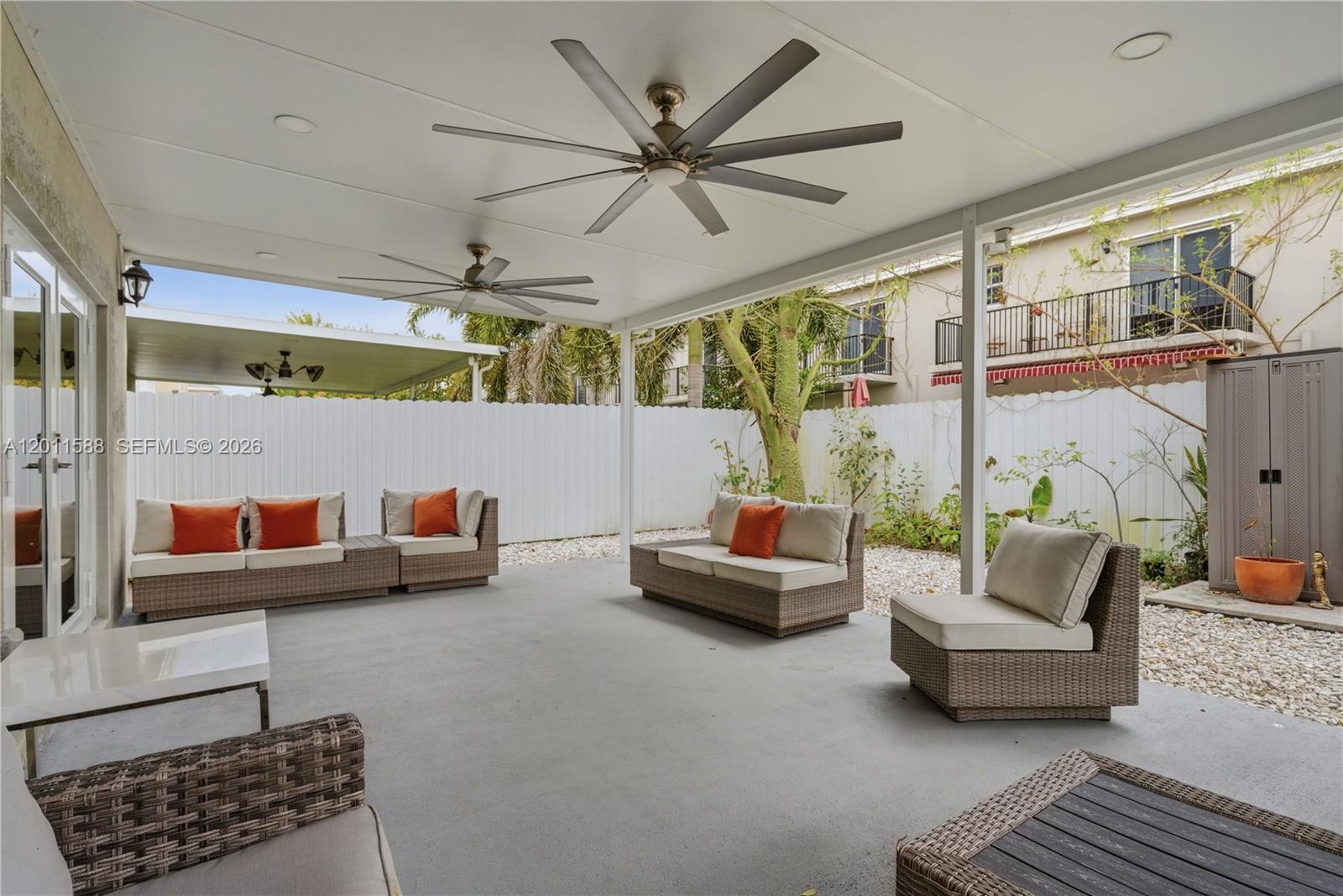 439 NE 6th Pl, Florida City FL 33034