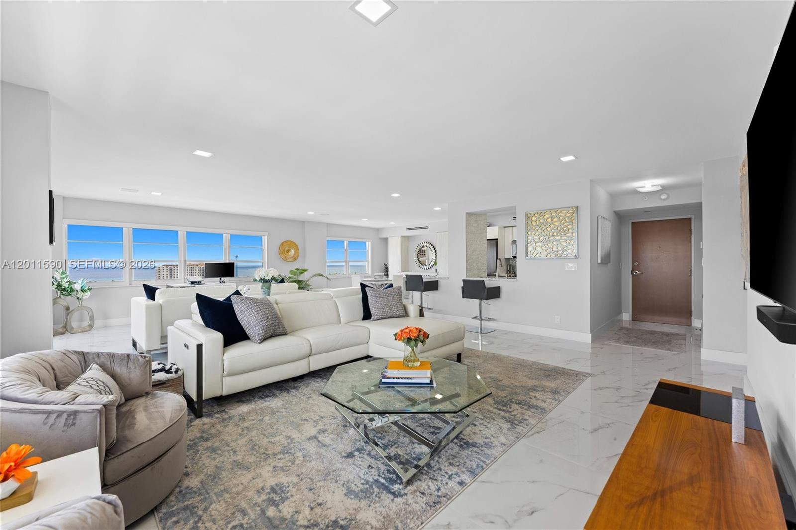 340 Sunset Dr #1810, Fort Lauderdale FL 33301