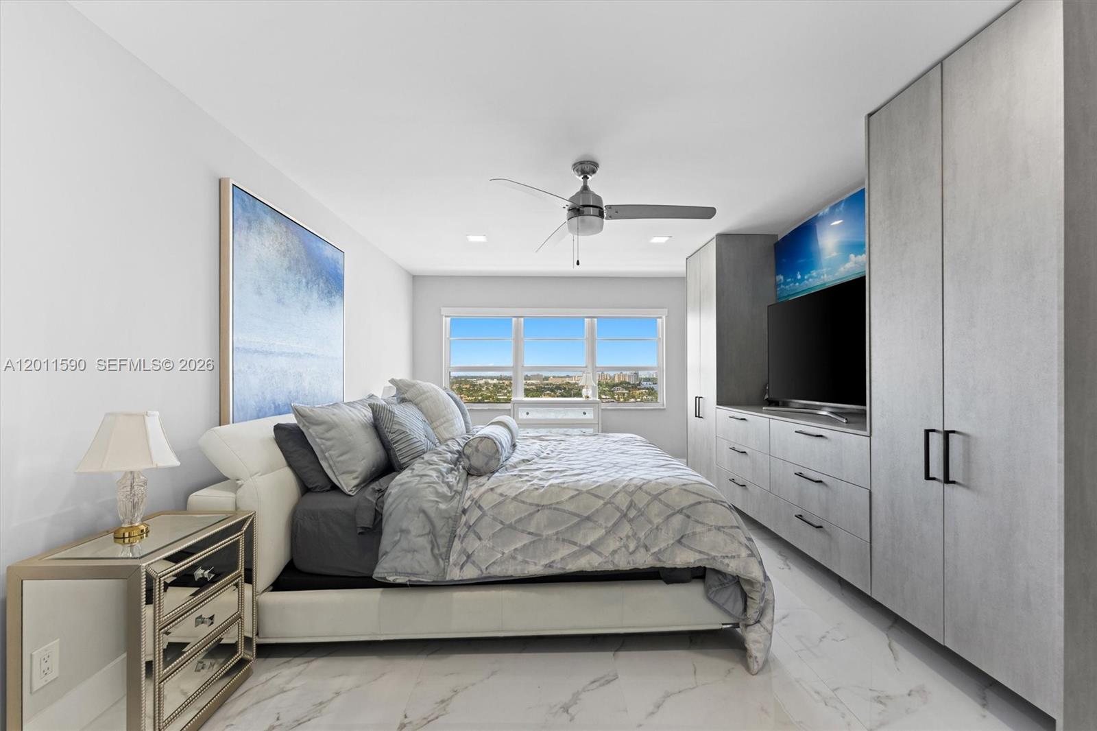 340 Sunset Dr #1810, Fort Lauderdale FL 33301