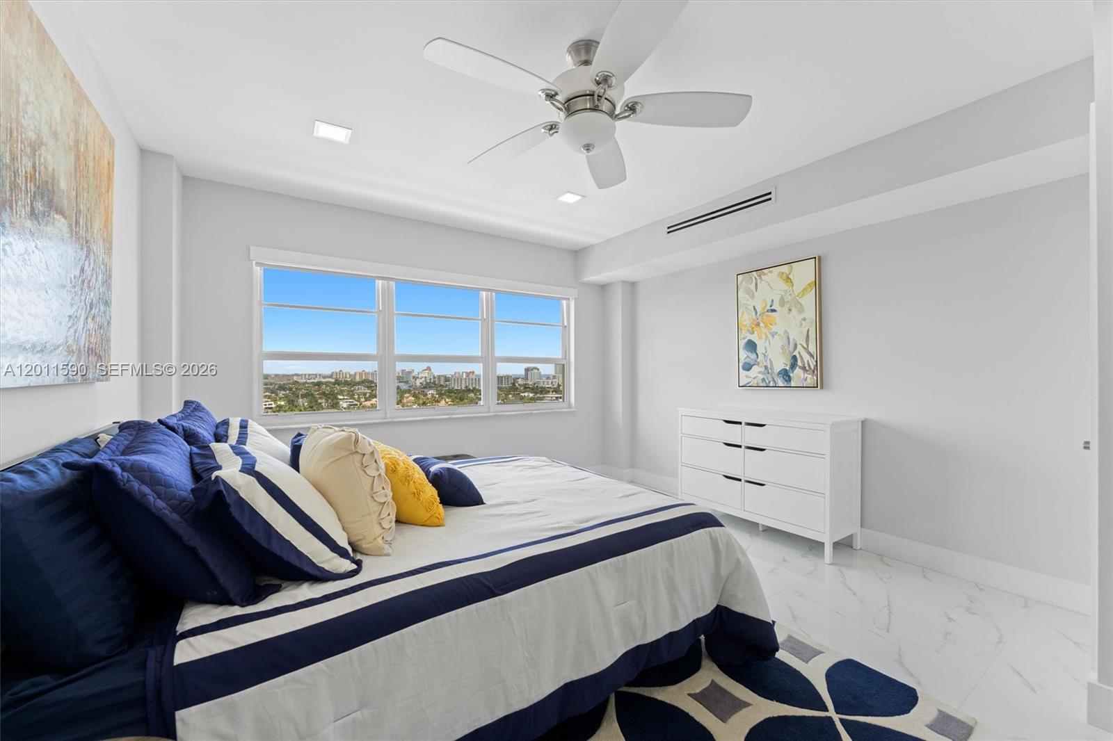 340 Sunset Dr #1810, Fort Lauderdale FL 33301