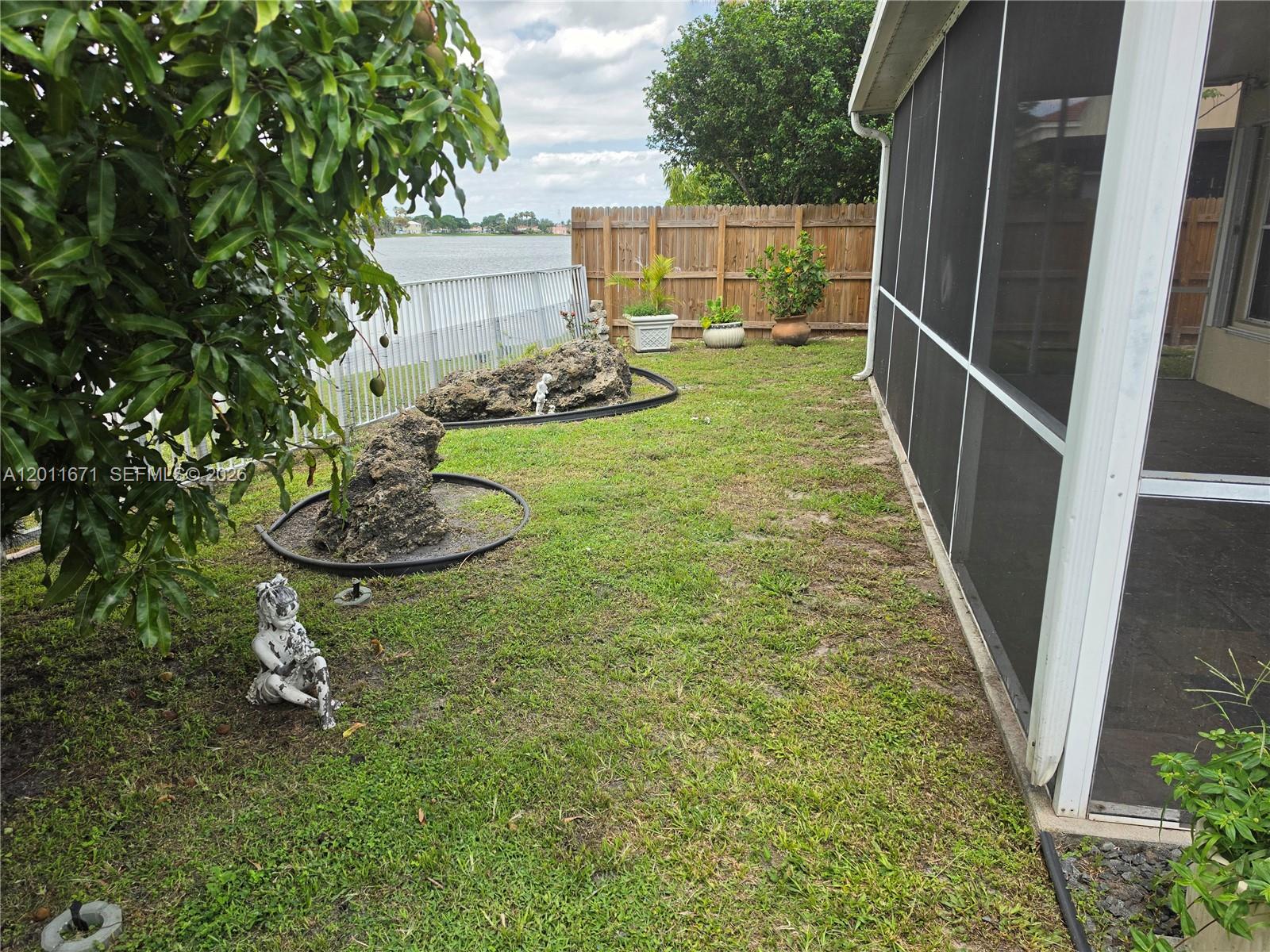 6178 Buena Vista Dr #6178, Margate FL 33063