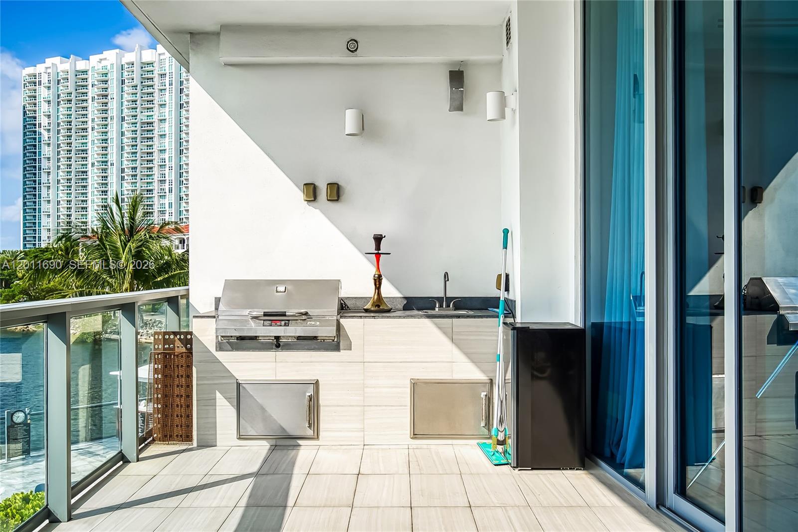 3300 NE 188th St #216, Aventura FL 33180