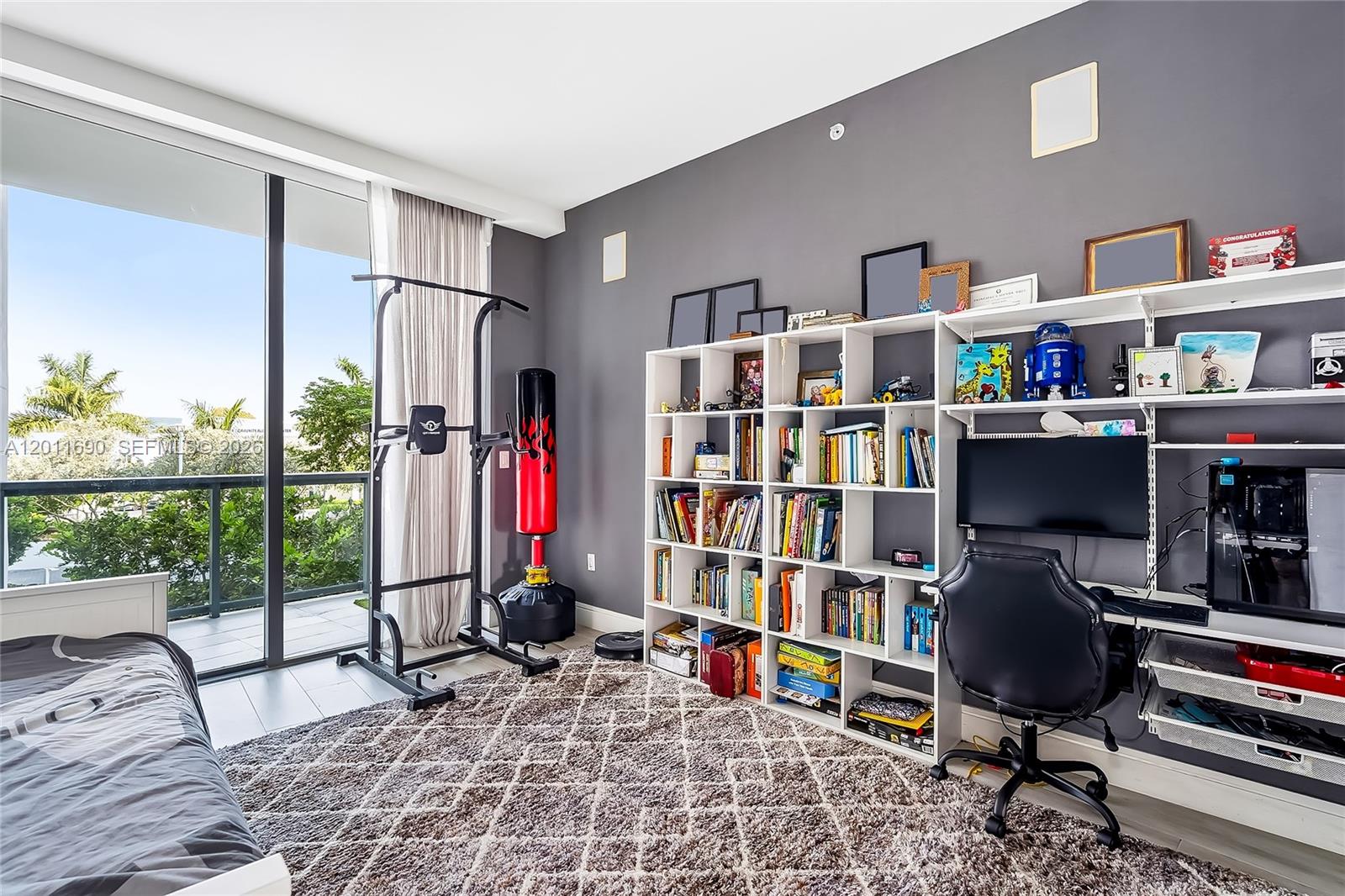 3300 NE 188th St #216, Aventura FL 33180