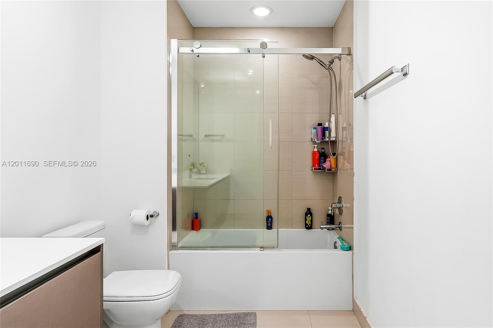 3300 NE 188th St #216, Aventura FL 33180