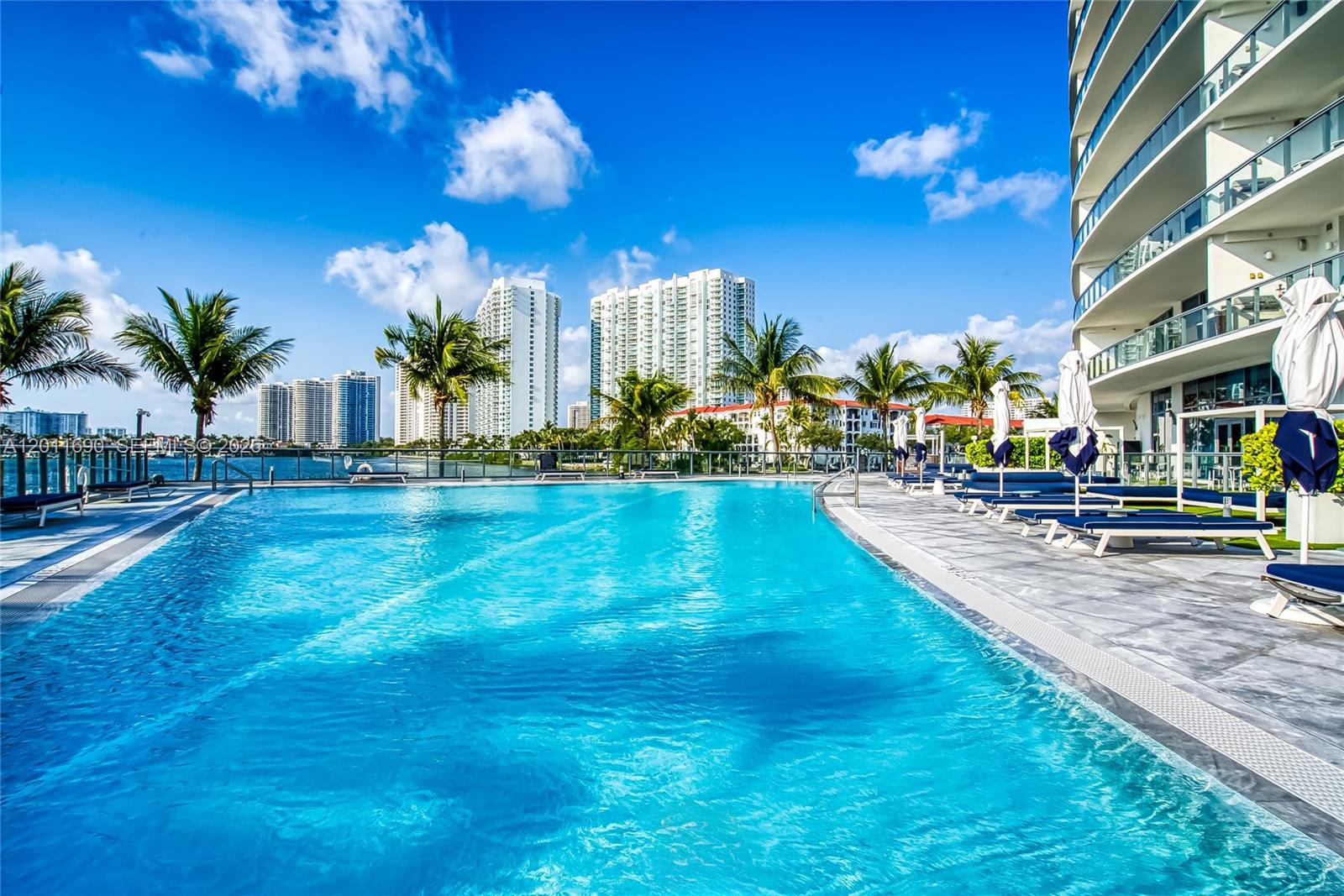3300 NE 188th St #216, Aventura FL 33180