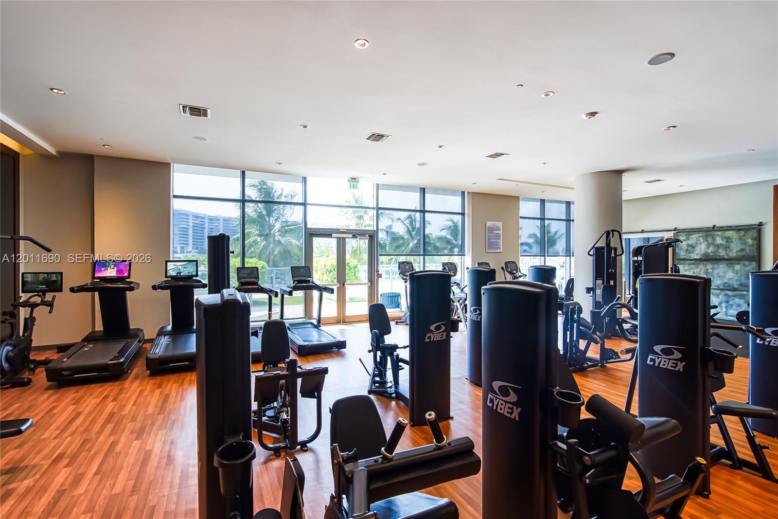 3300 NE 188th St #216, Aventura FL 33180