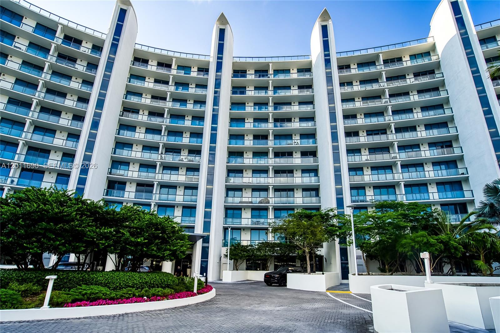 3300 NE 188th St #216, Aventura FL 33180